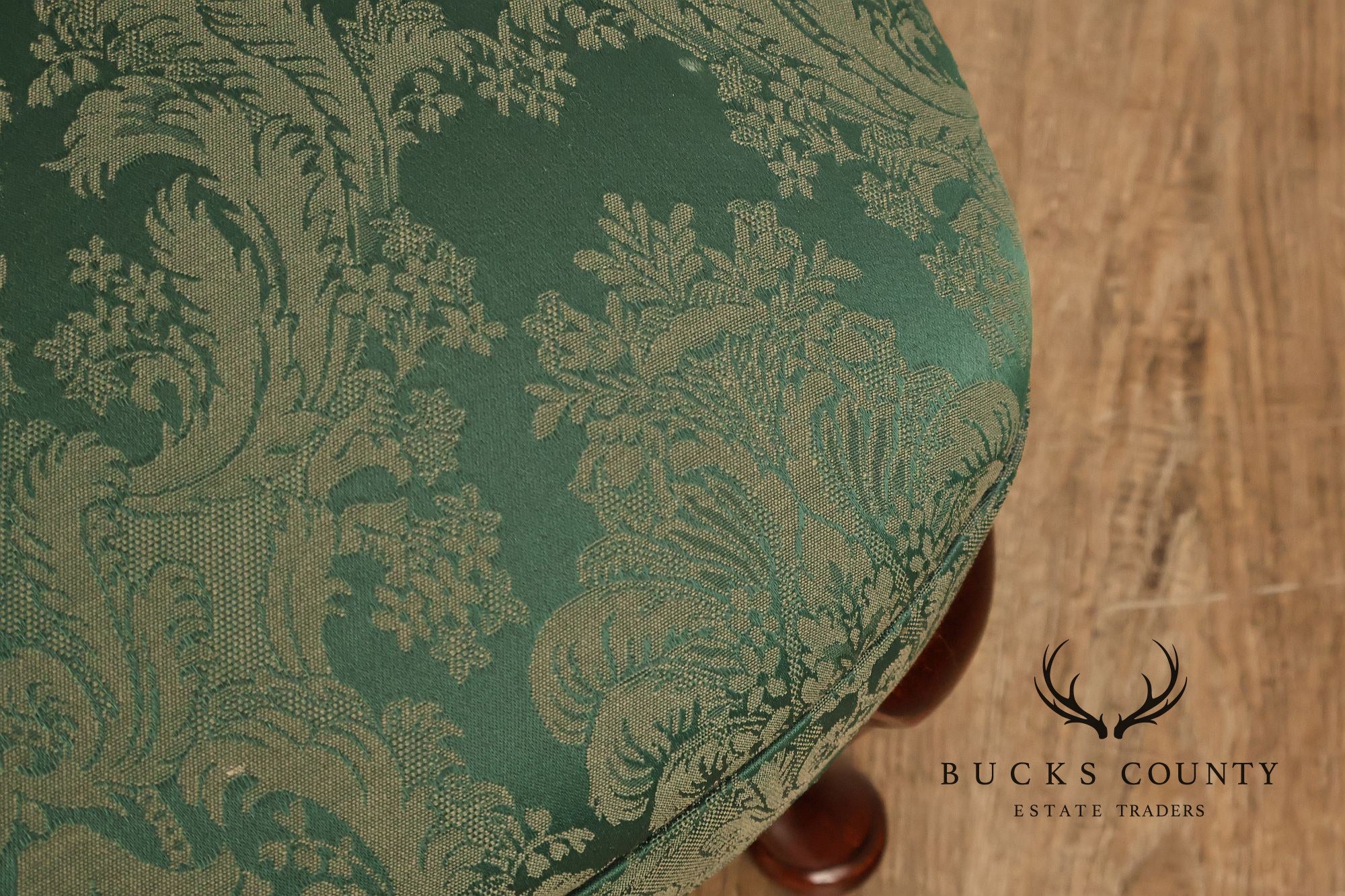 Traditional Upholstered Ottoman With Cabriole Legs