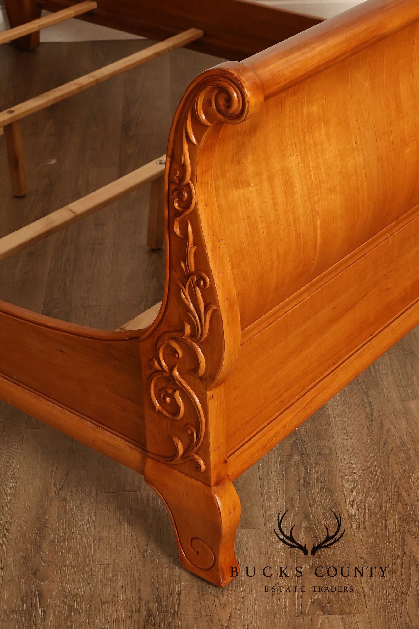 Ethan Allen Legacy Queen Sleigh Bed