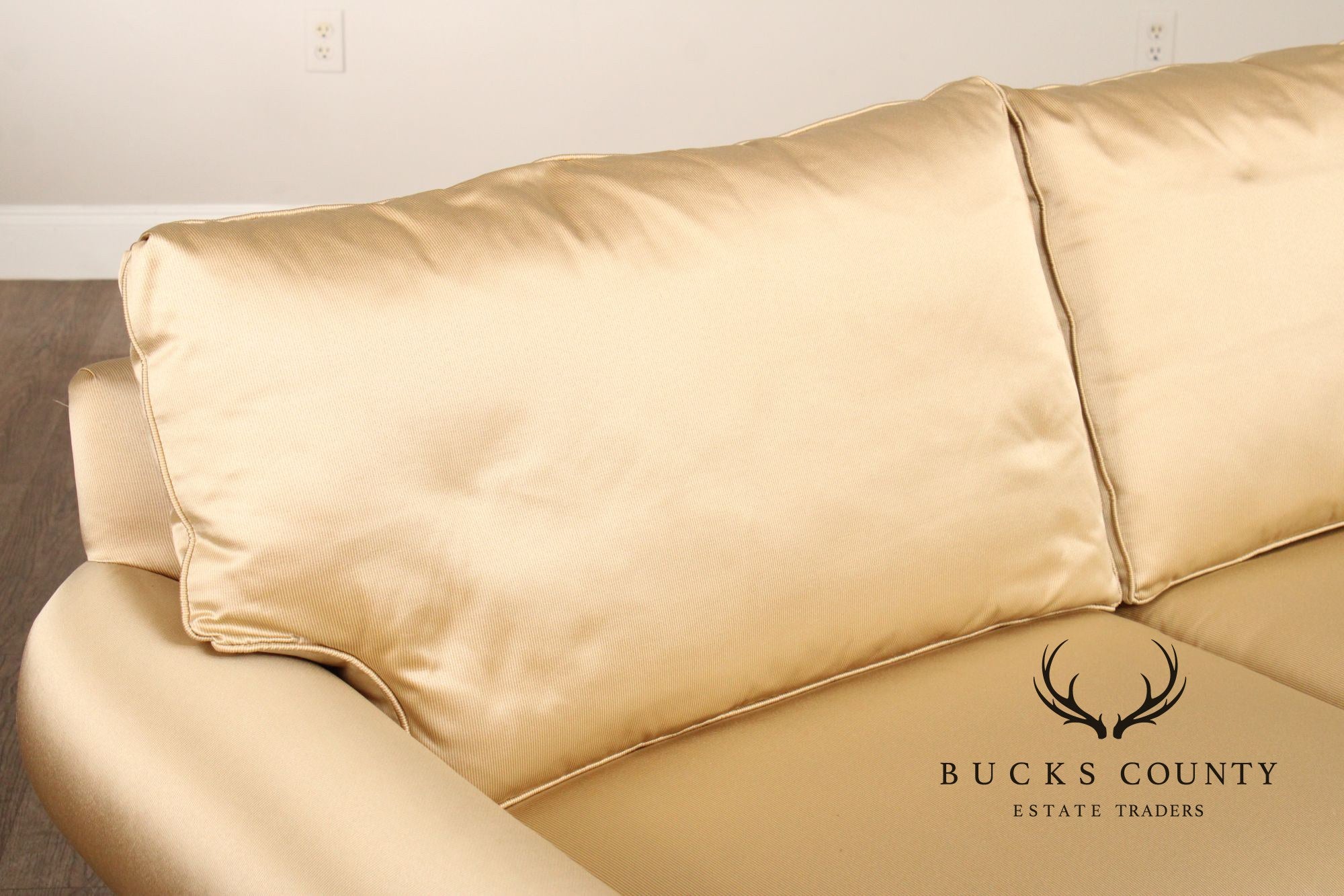 Alexandria Classic Rolled Arm Sofa