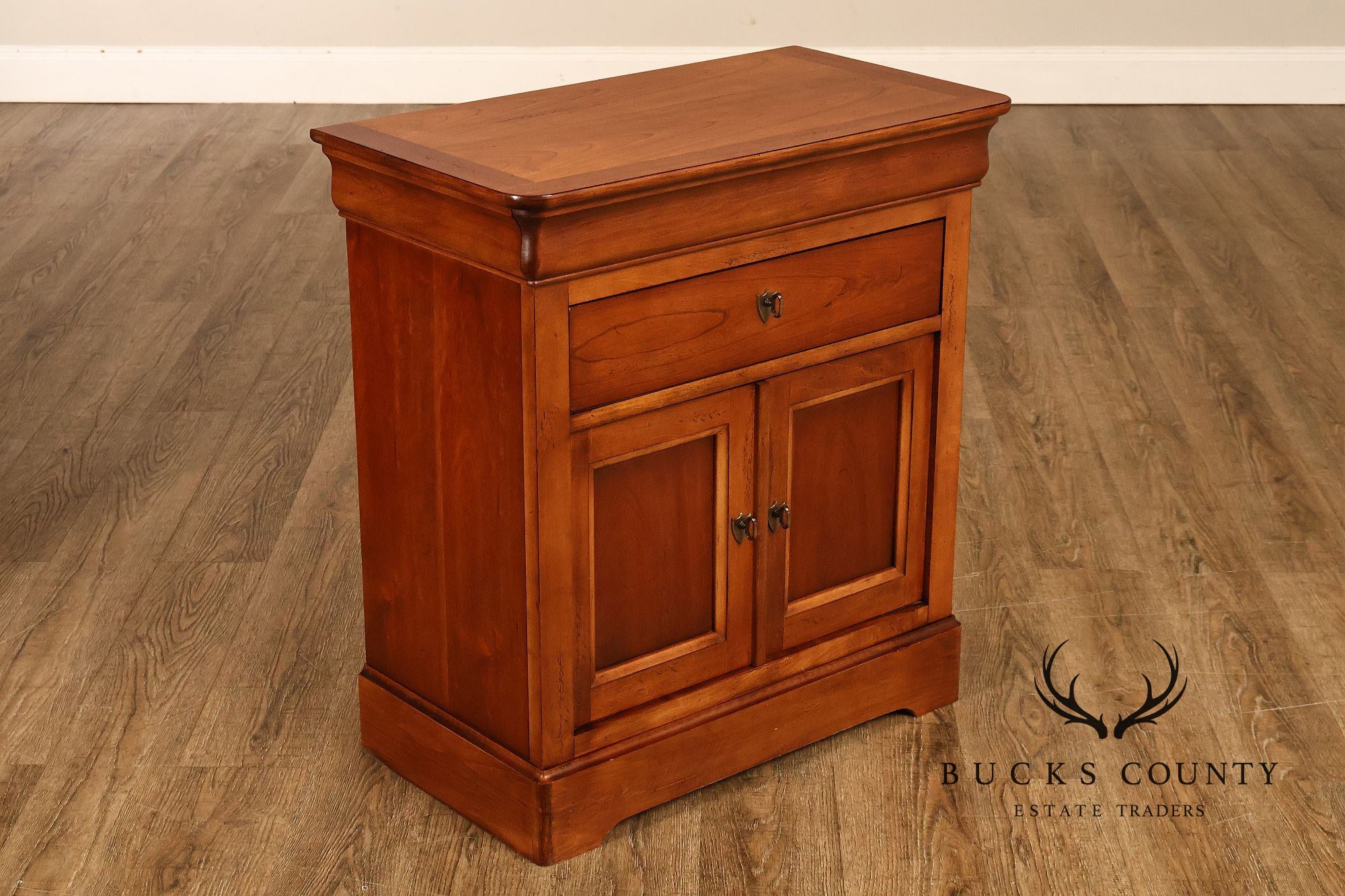 National Mt. Airy Louis Philippe Style Pair of Cherry Nightstands