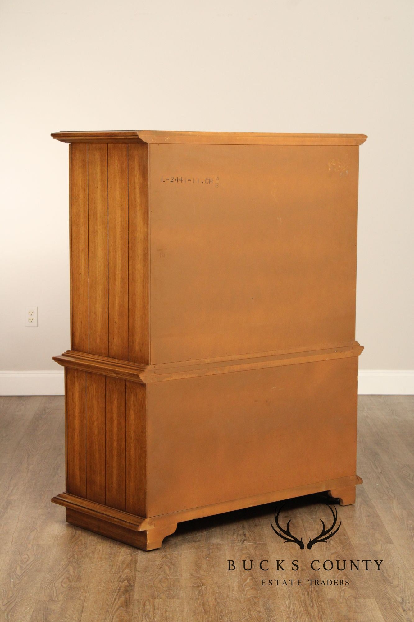 Thomasville Vintage Mediterranean Style Gentlemans Tall Chest