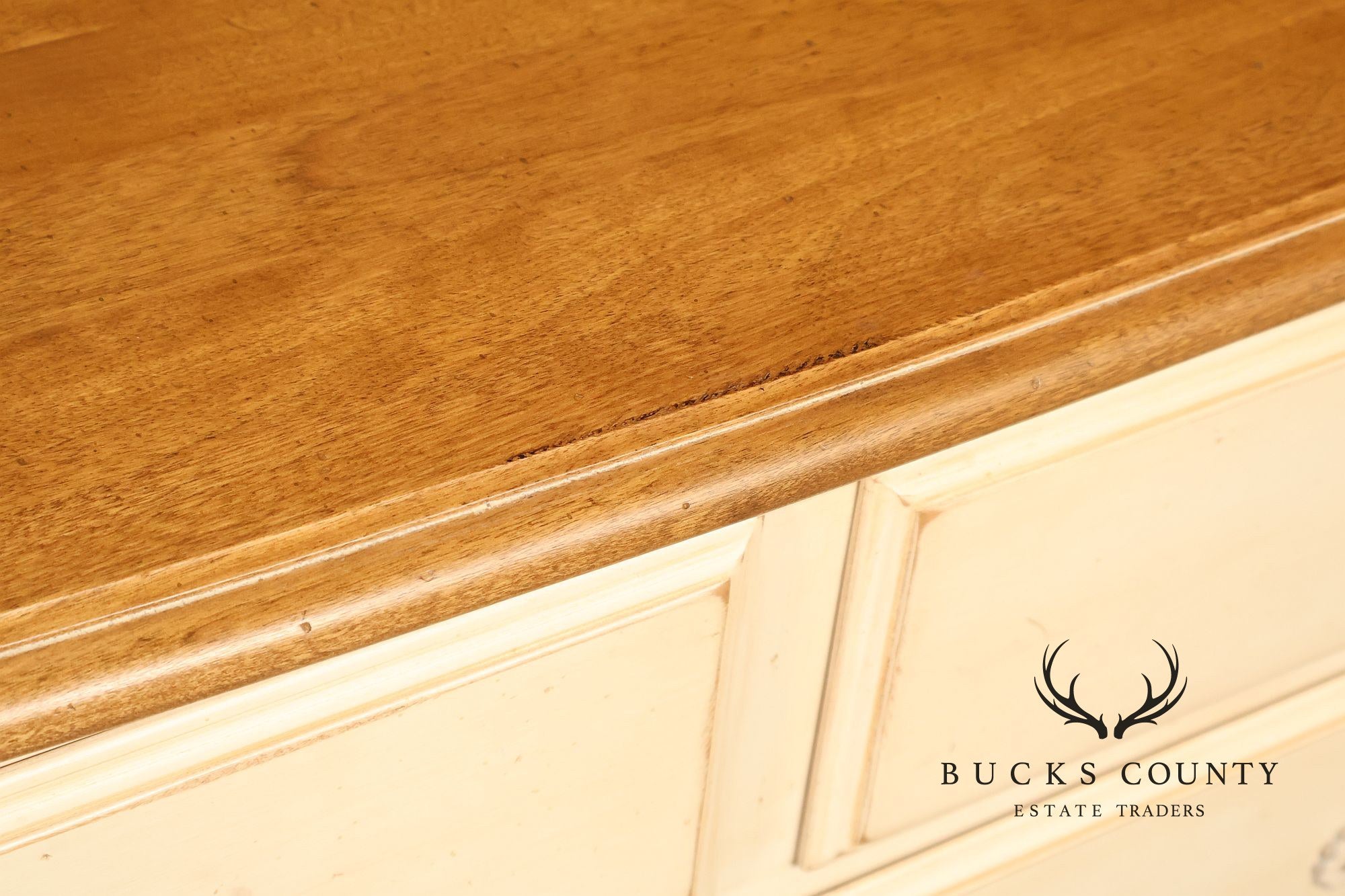 Ethan Allen 'Country French' Distress Painted Chest of Drawers