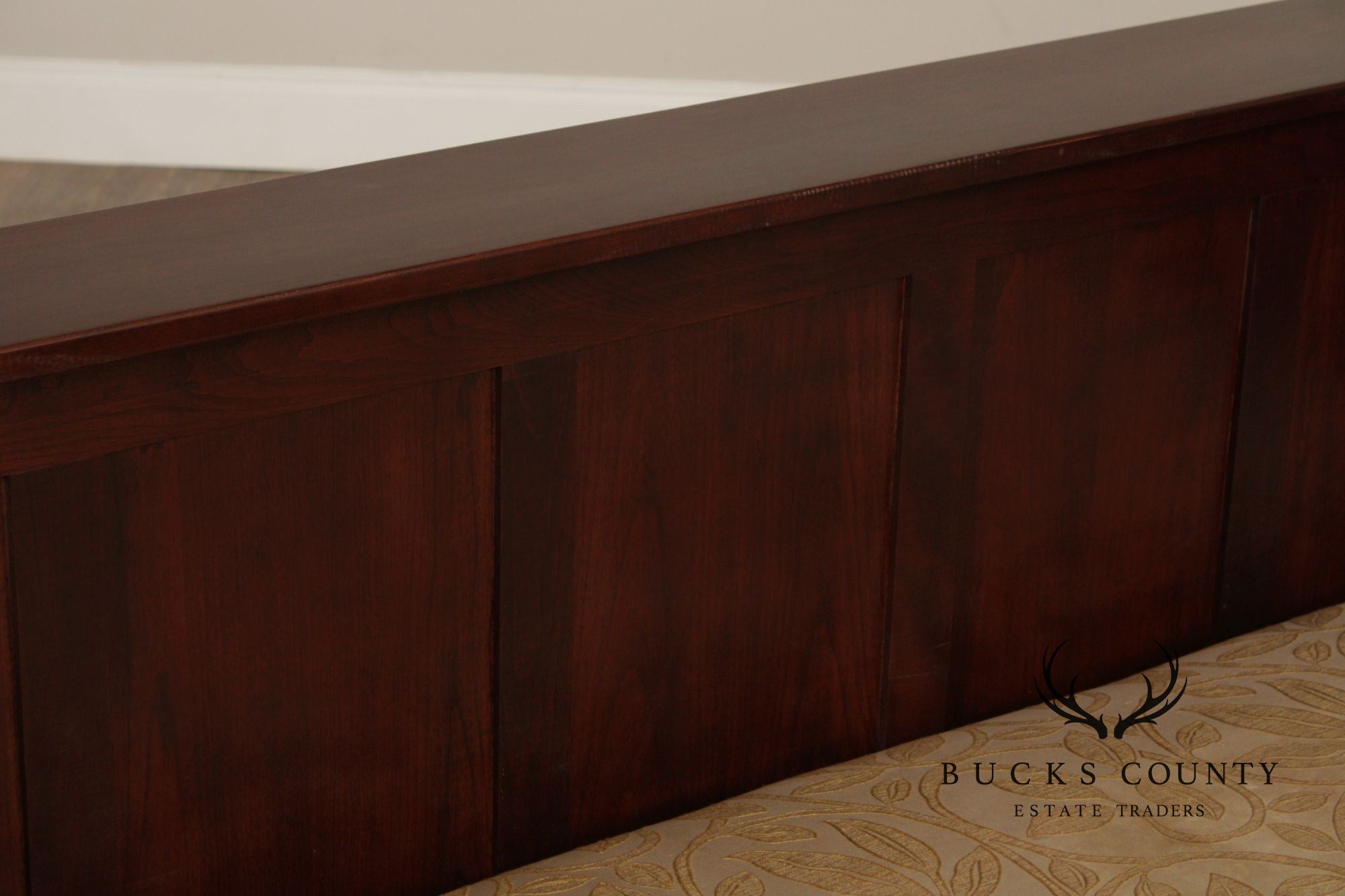 Stickley Mission Collection Cherry Prairie Settle