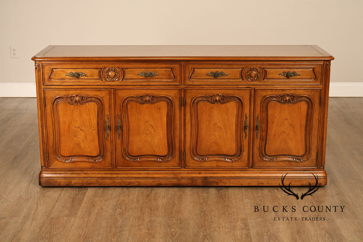 Henredon French Louis XV Style Walnut Buffet Sideboard