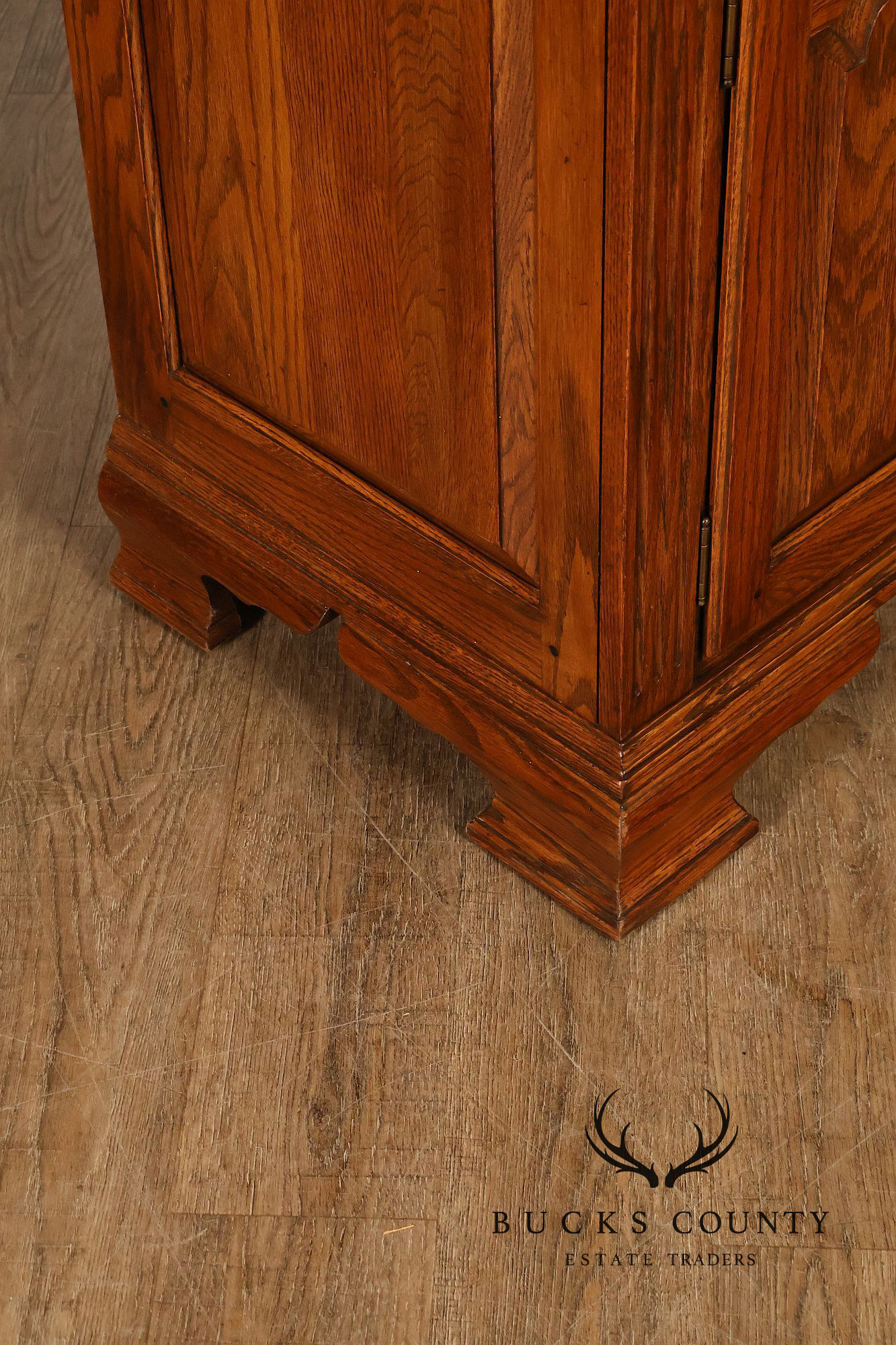 Ethan Allen Traditional Oak Lighted China Cabinet