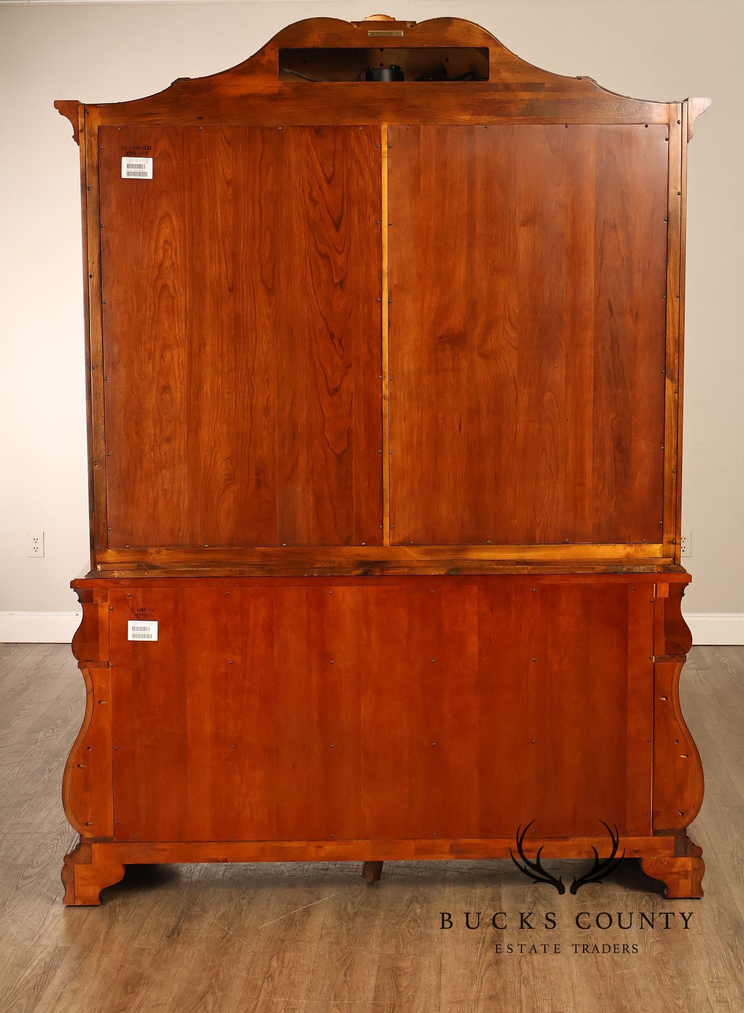 Ethan Allen 'Tuscany' China Cabinet