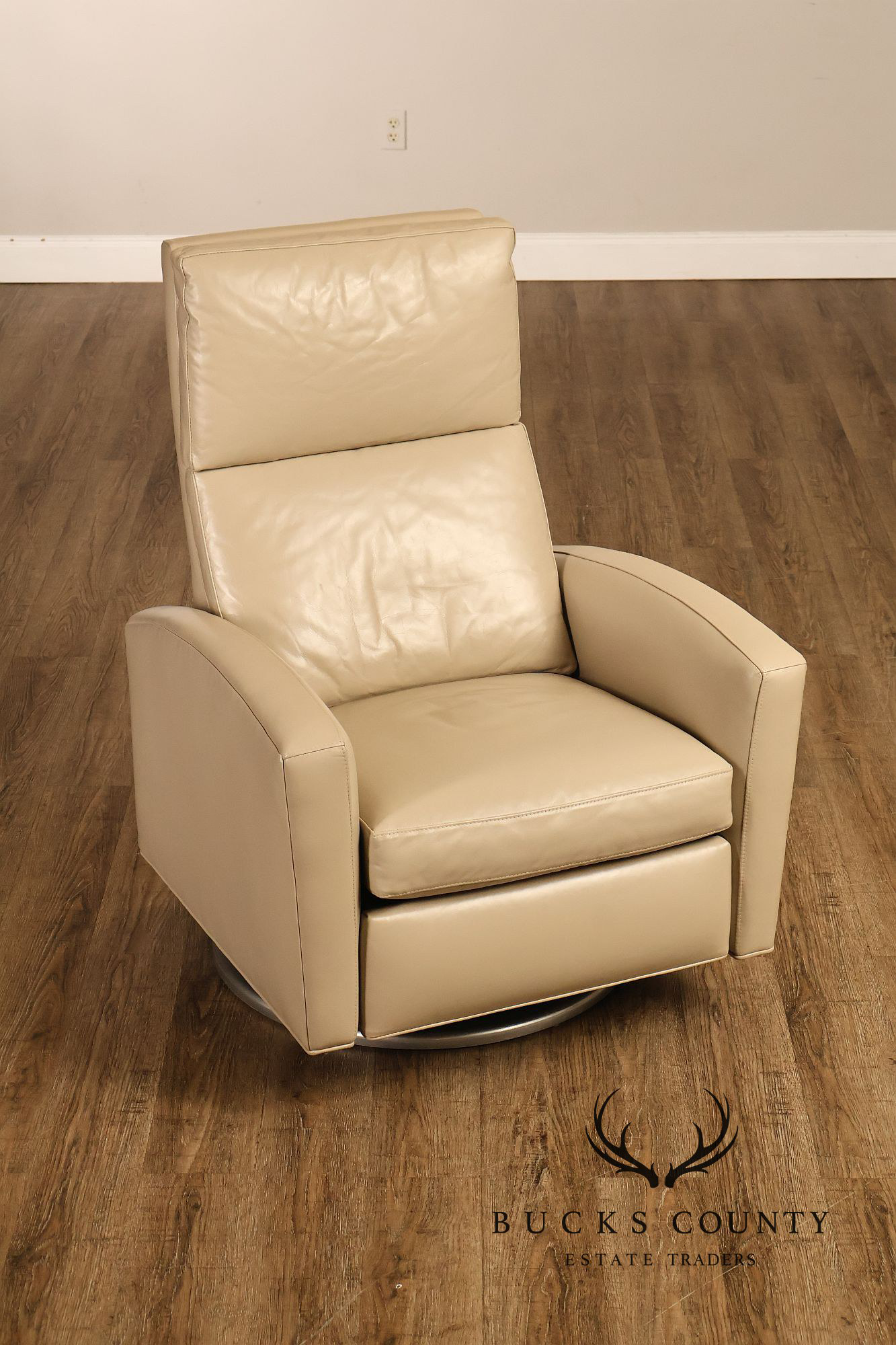 Hancock & Moore Pair of Leather Milo Power Recliners