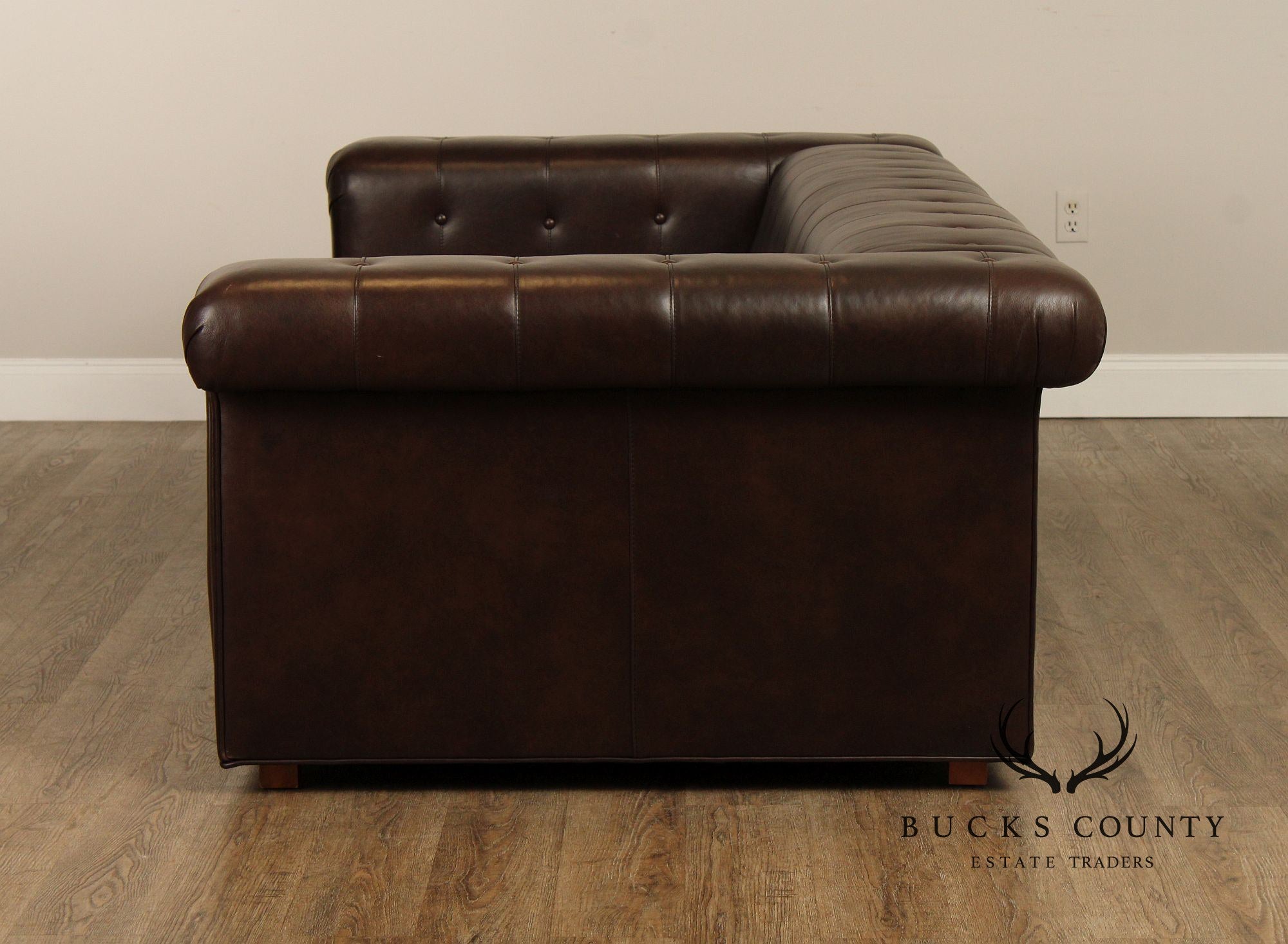 Stickley Chesterfield Style 'Chicago' Leather Sofa