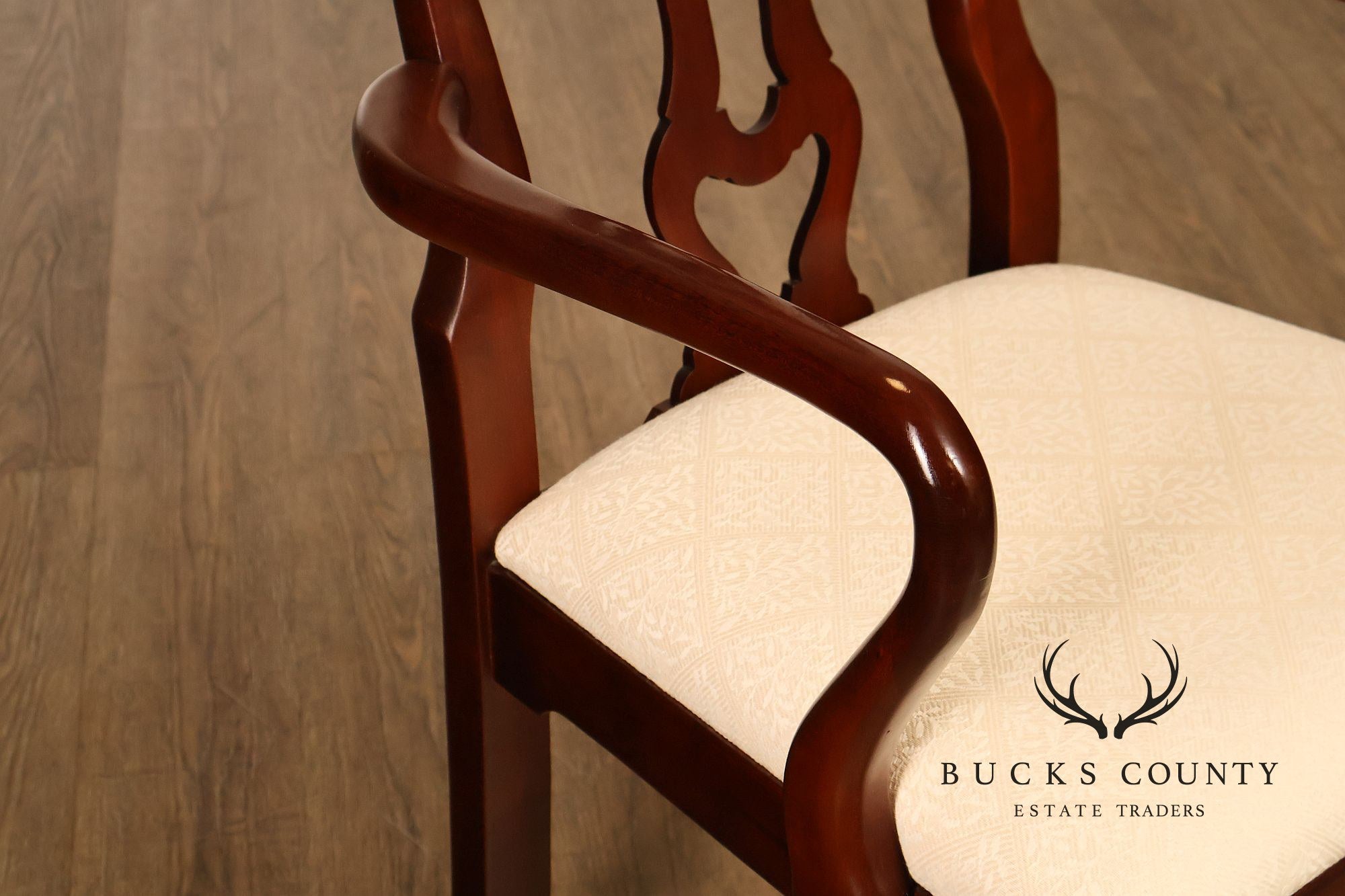 Pennsylvania House Set Of Eight Cherry Queen Anne Dining Chairs