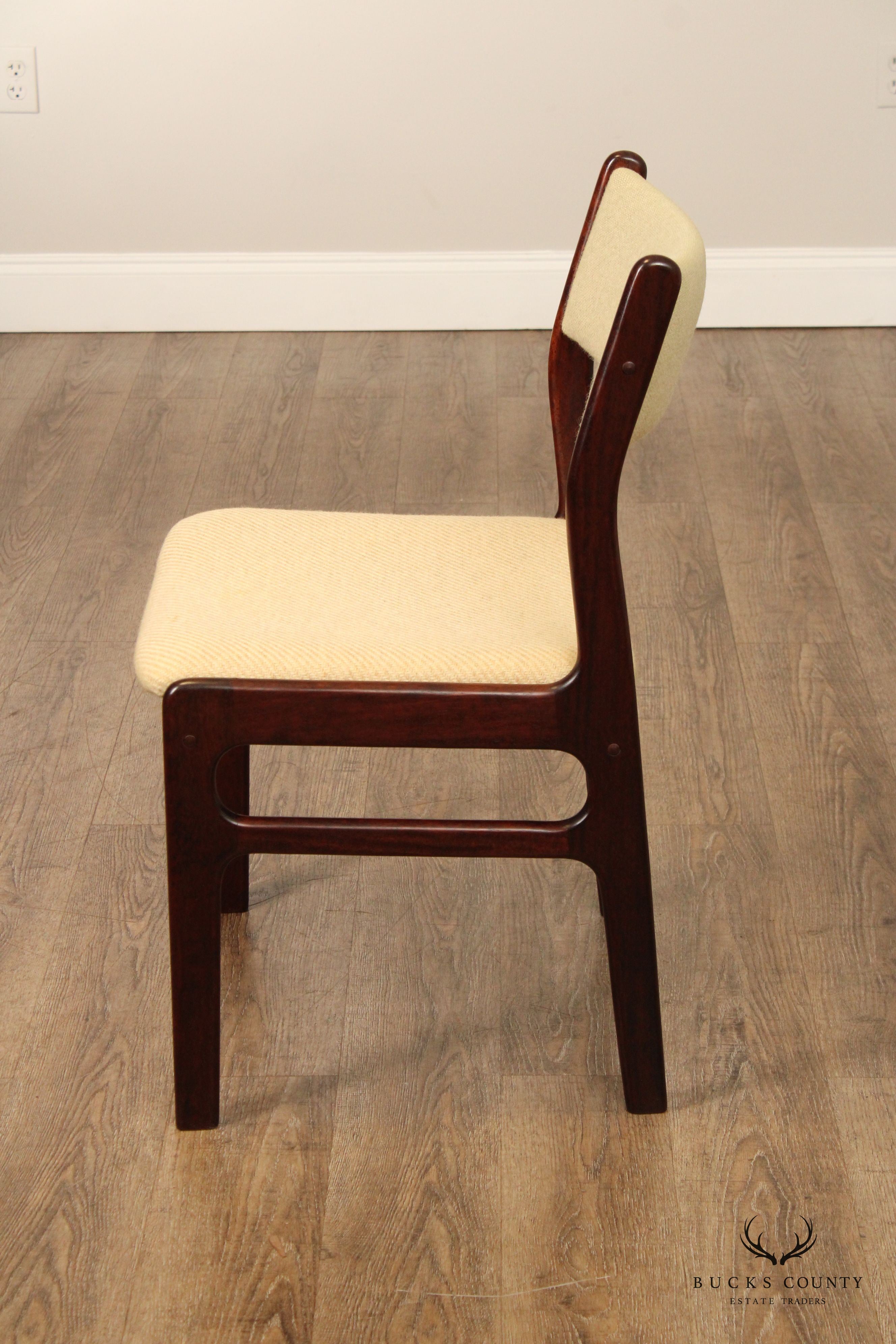 DYRLUND DANISH MODERN ROSEWOOD SIDE CHAIR