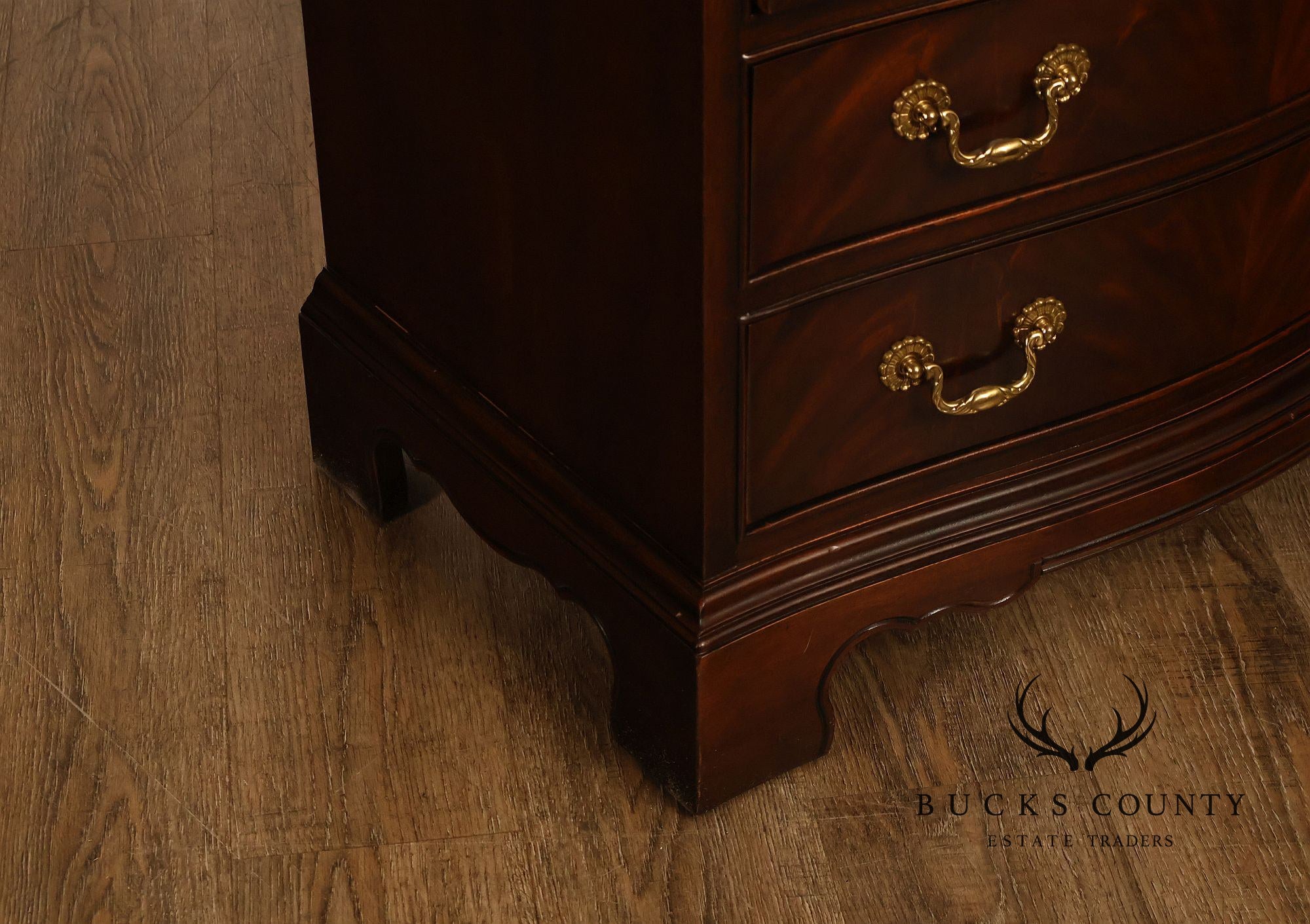 Drexel Heritage Heritage Georgian Style Mahogany Pair Of Chest Nightstands