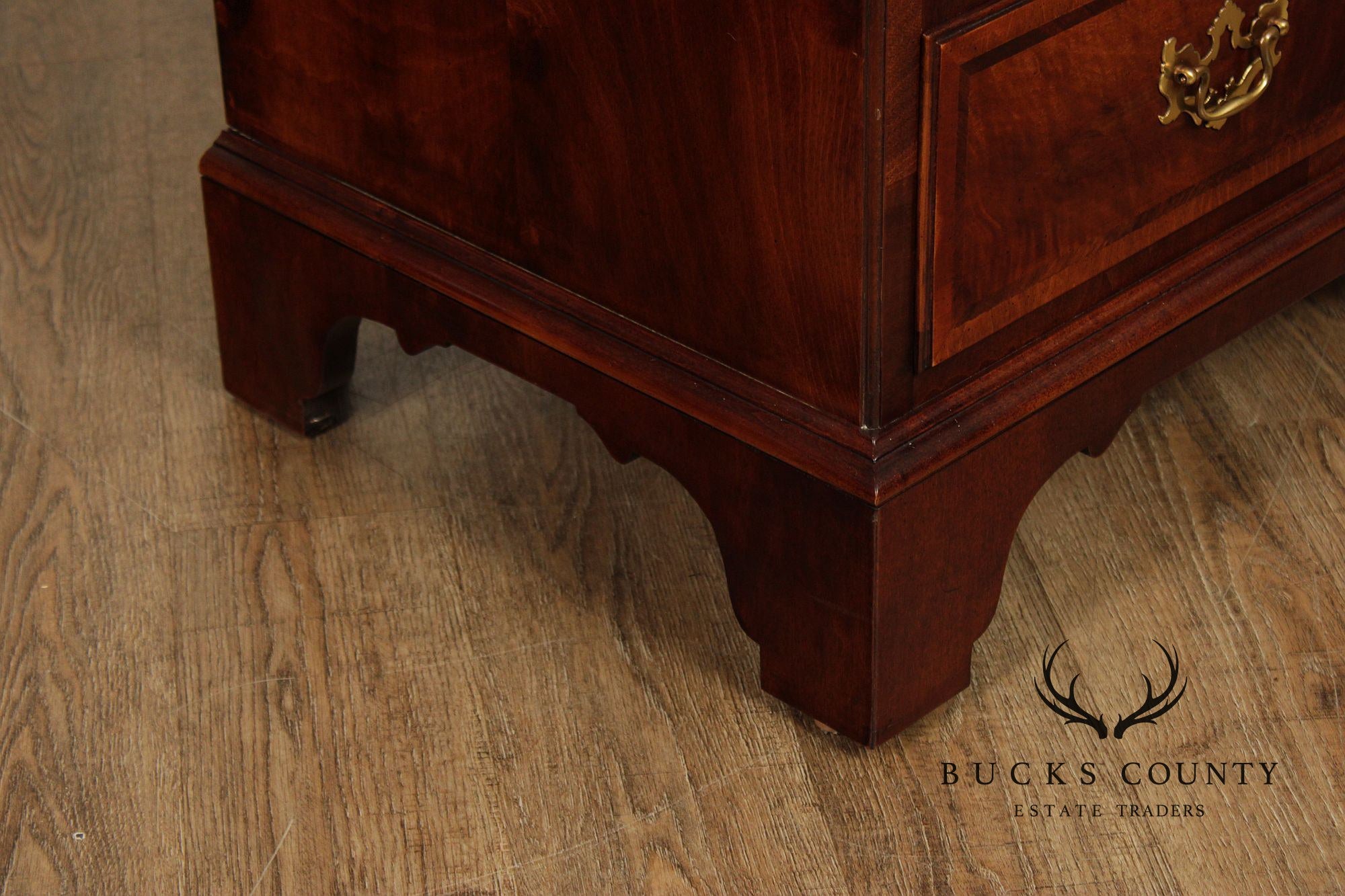 Henredon Aston Court Collection Mahogany Chippendale Bedroom Armoire Cabinet