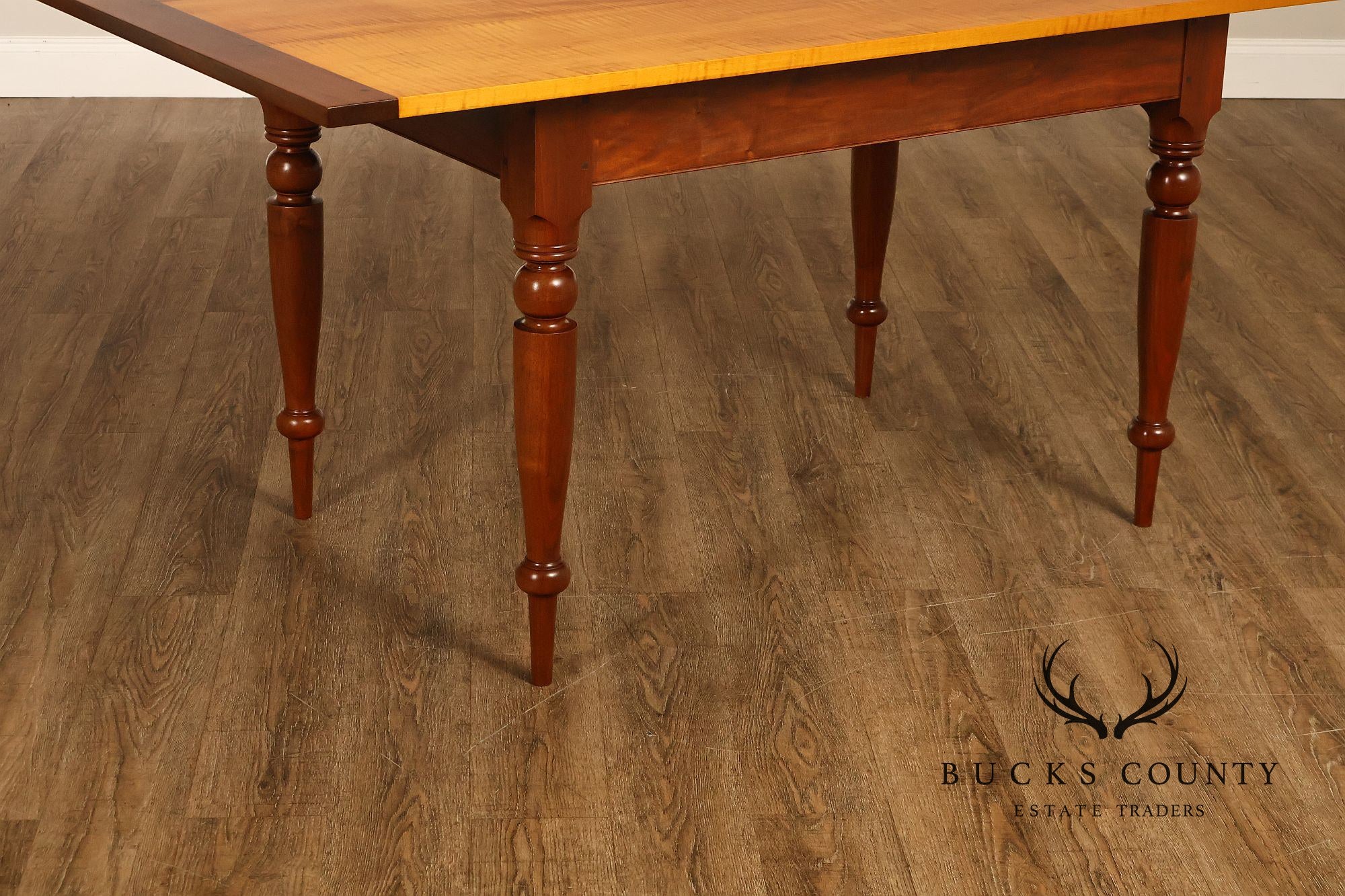 Sheraton Style Benchmade Tiger Maple and Walnut Dining Table