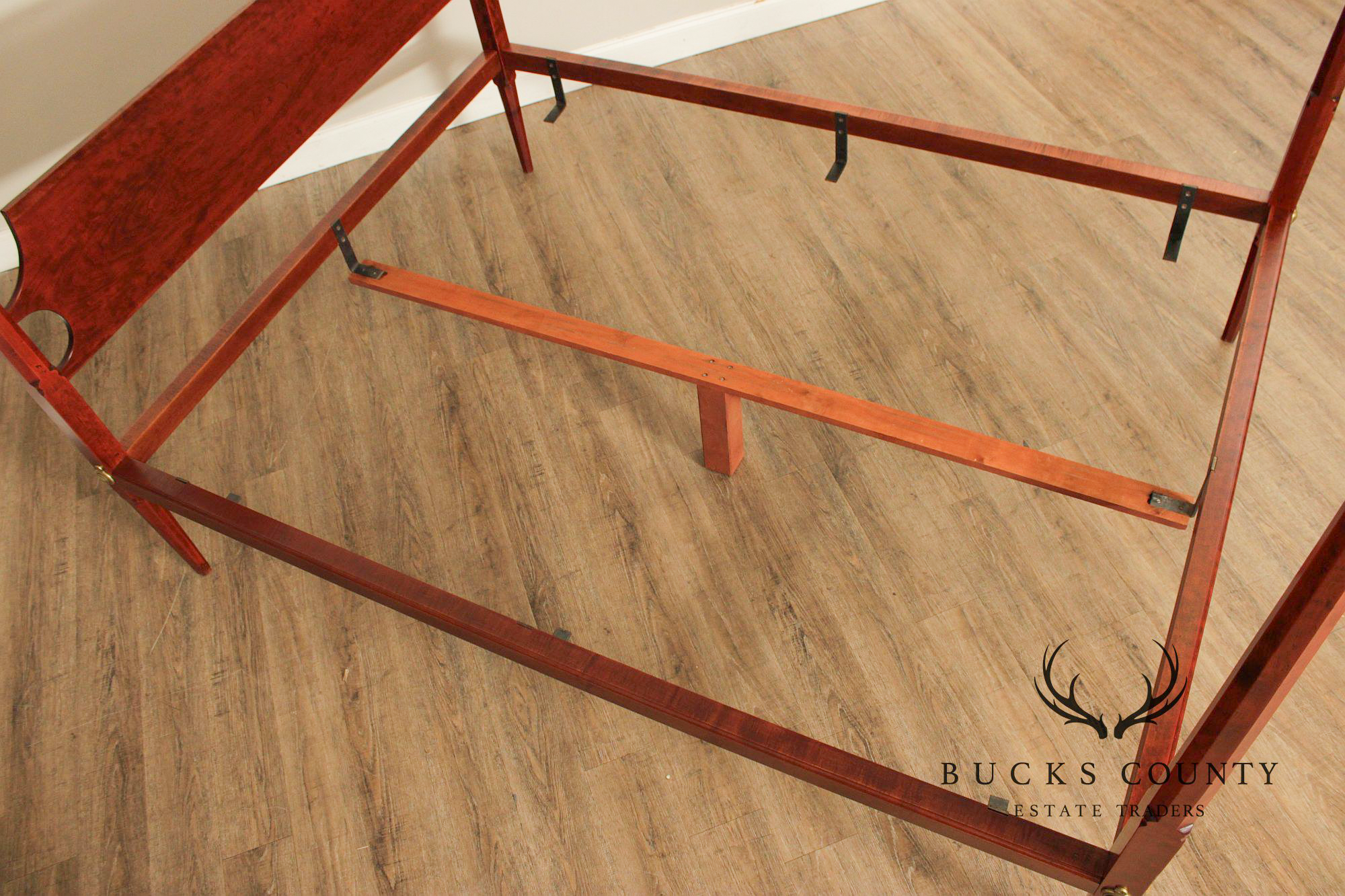 D.R. Dimes Benchmark Collection Cherry Queen Poster Bed