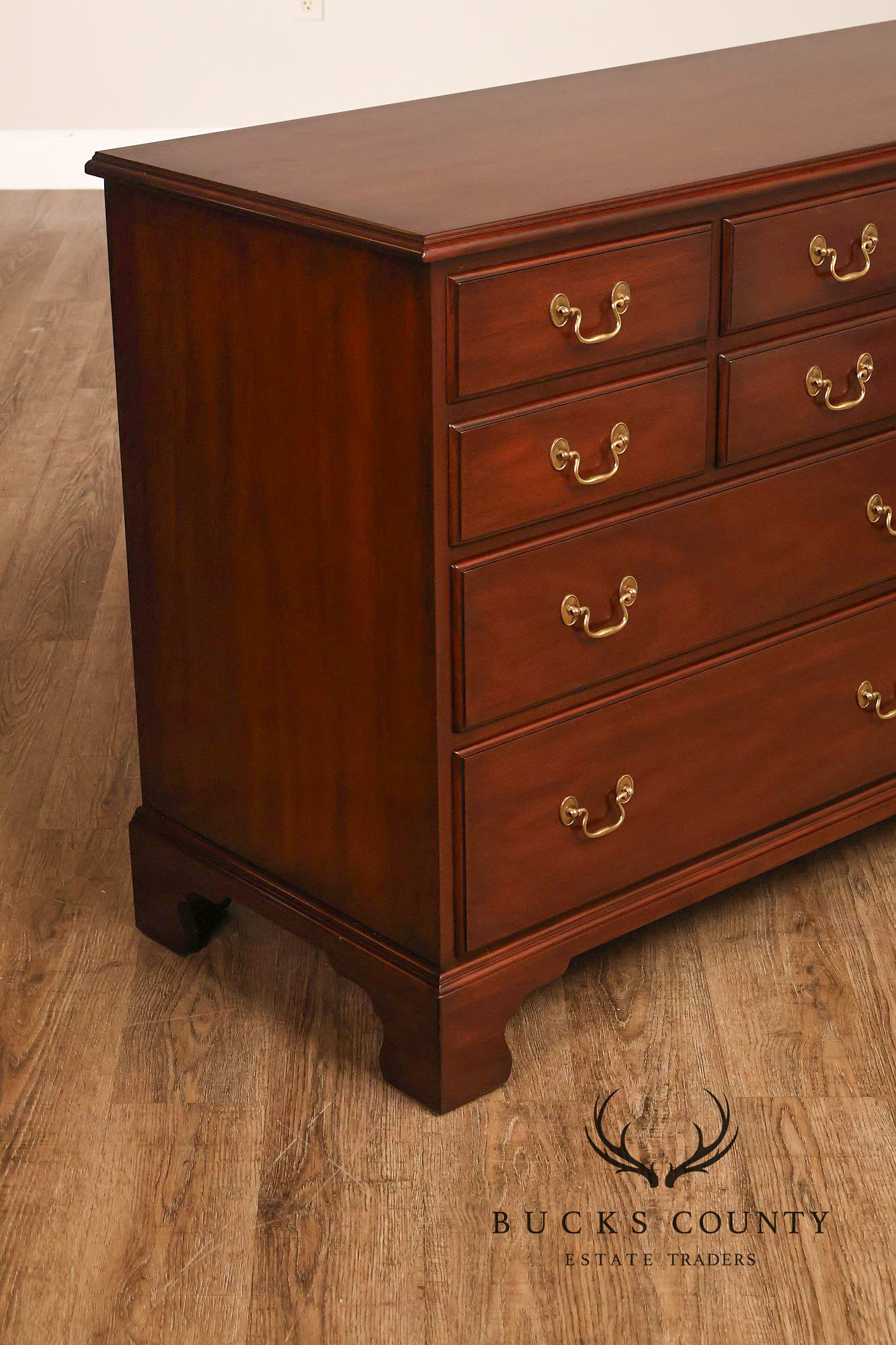 Henkel Harris Chippendale Style Mahogany Ten Drawer Bedroom Dresser