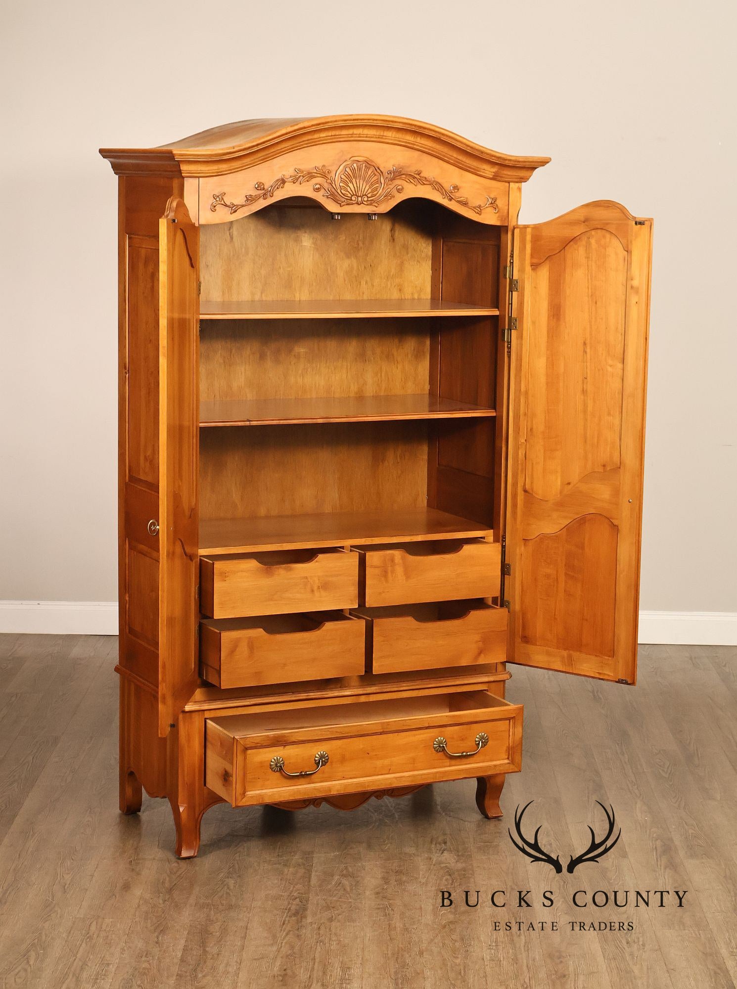 ETHAN ALLEN LEGACY COLLECTION FRENCH LOUIS XV STYLE MAPLE ARMOIRE