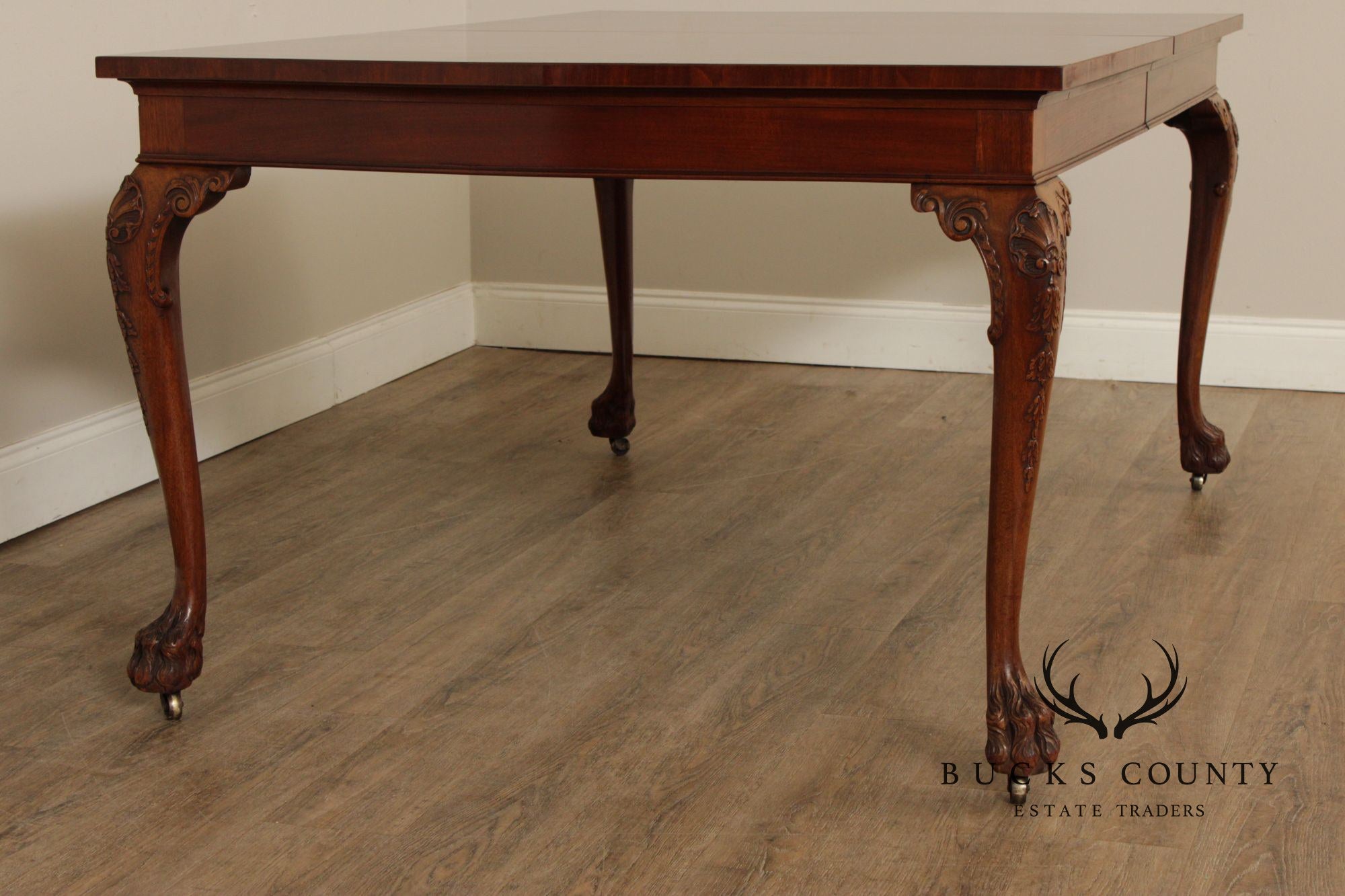 Irish Georgian Style Expandable Mahogany Dining Table