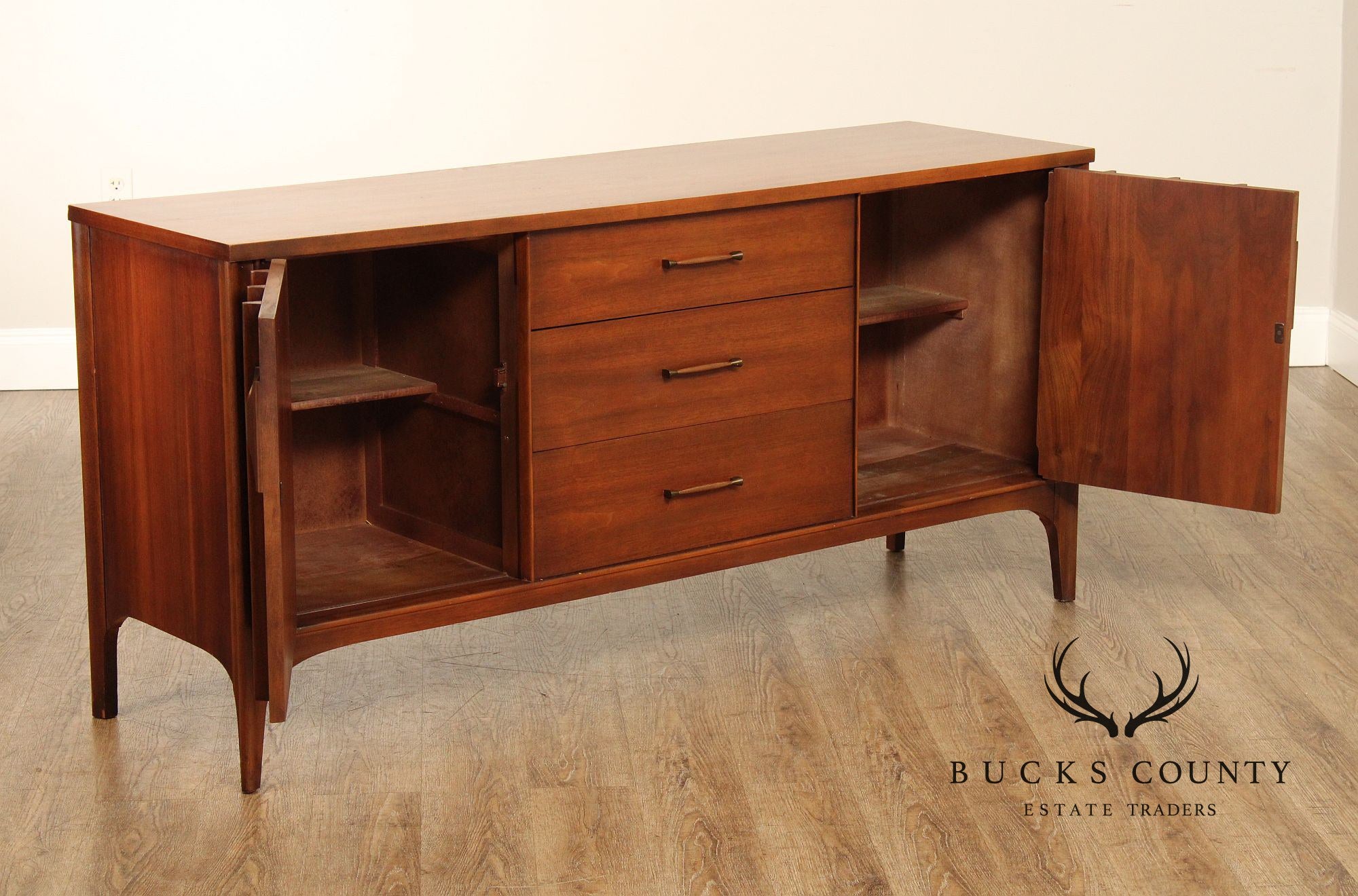 Kent Coffey Mid Century Modern 'Perspecta' Walnut Sideboard