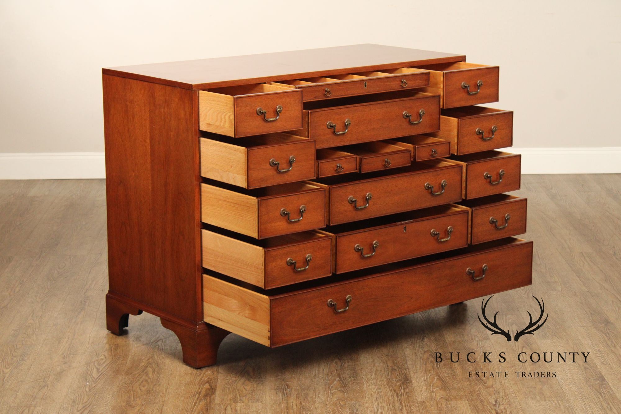 Kittinger Traditional Mahogany Chest of Drawers