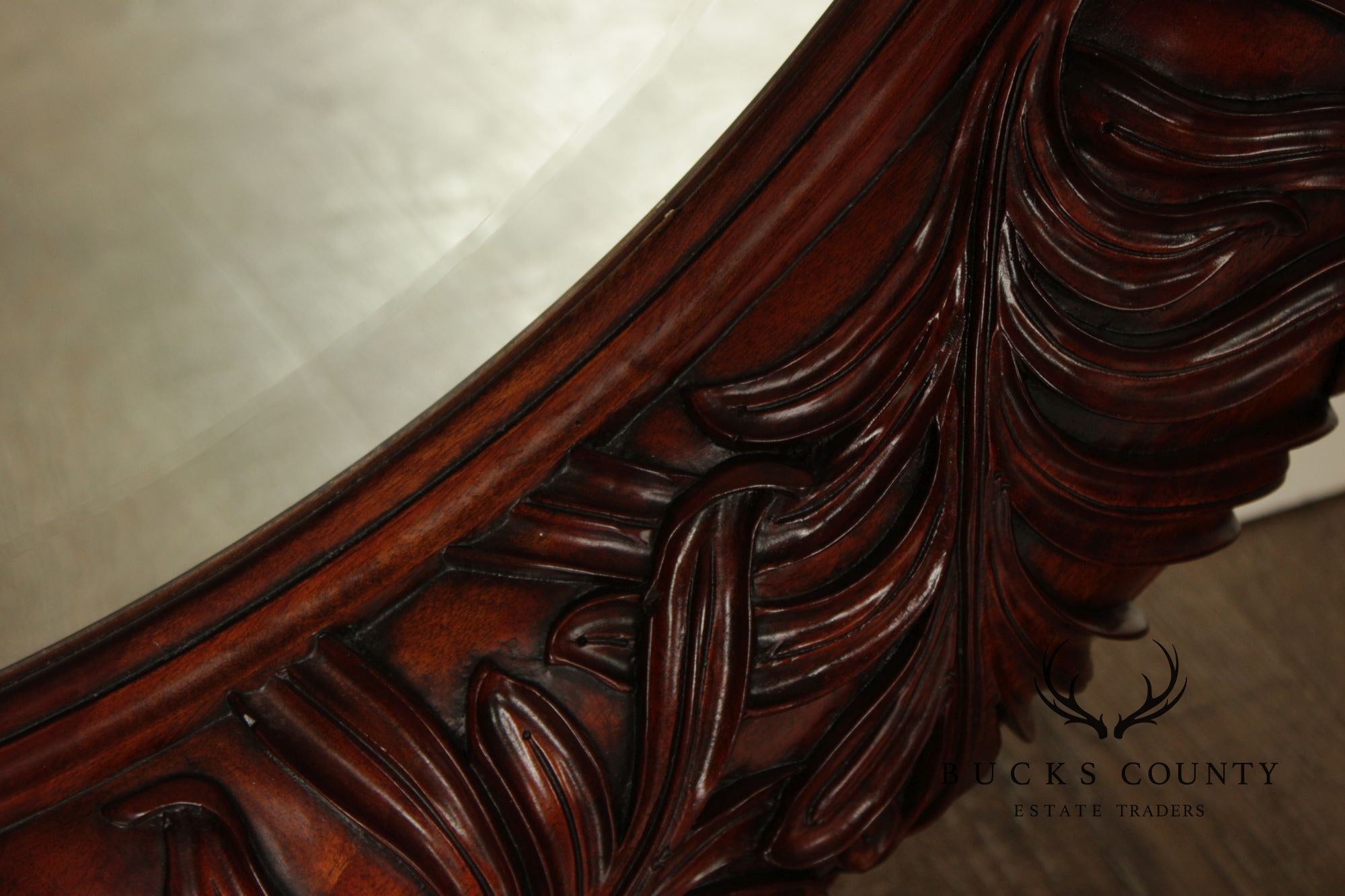 Ethan Allen British Classics Round Foliate Carved Frame Wall Mirror