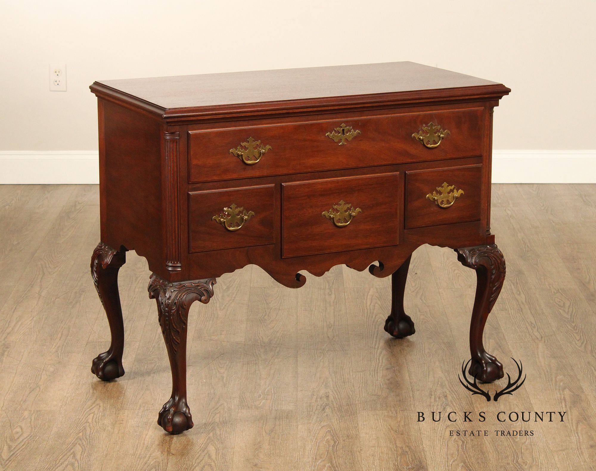 Kittinger Colonial Williamsburg Mahogany Chippendale Style Lowboy