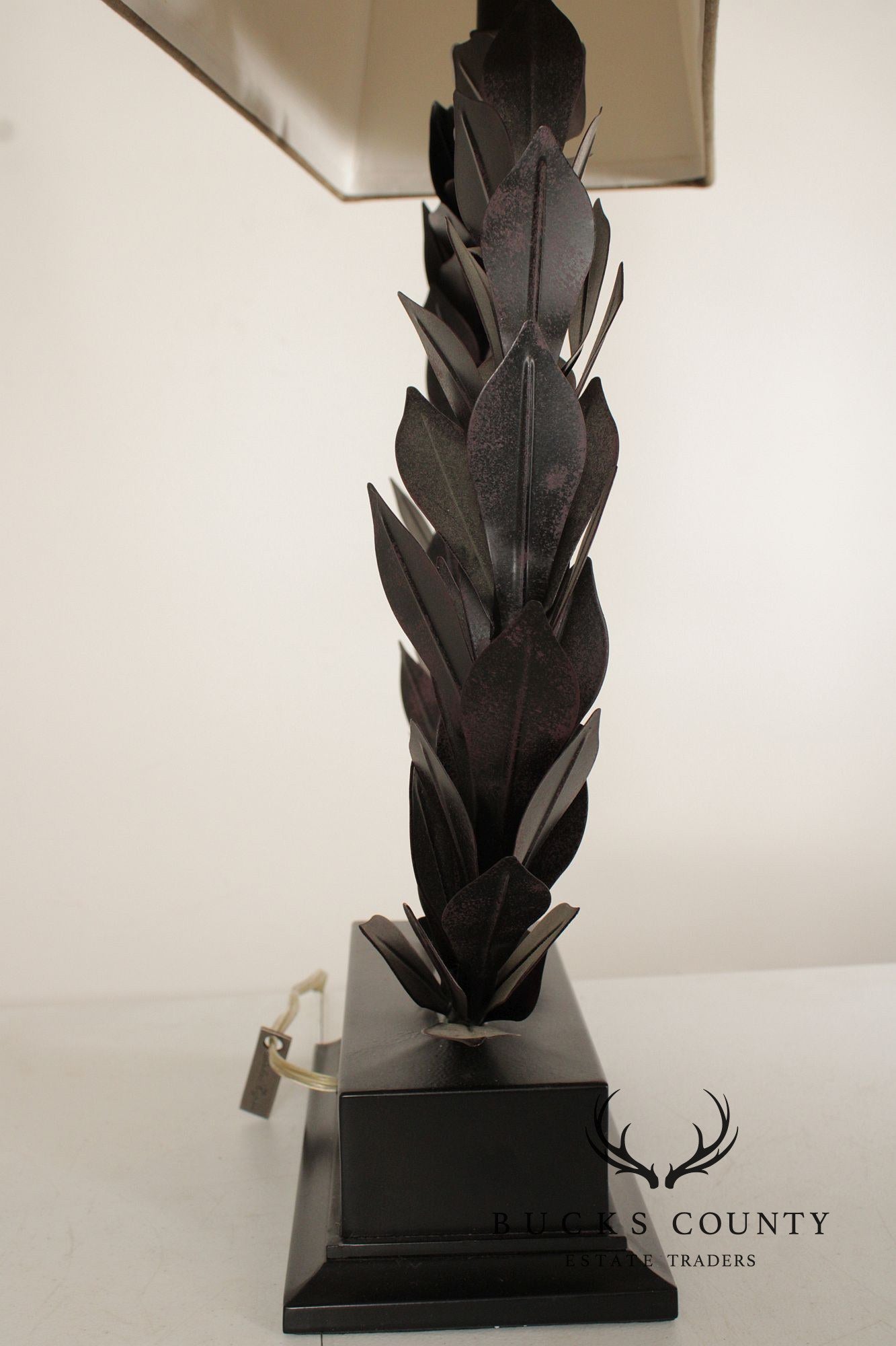 Barbara Cosgrove Laurel Wreath Table Lamp