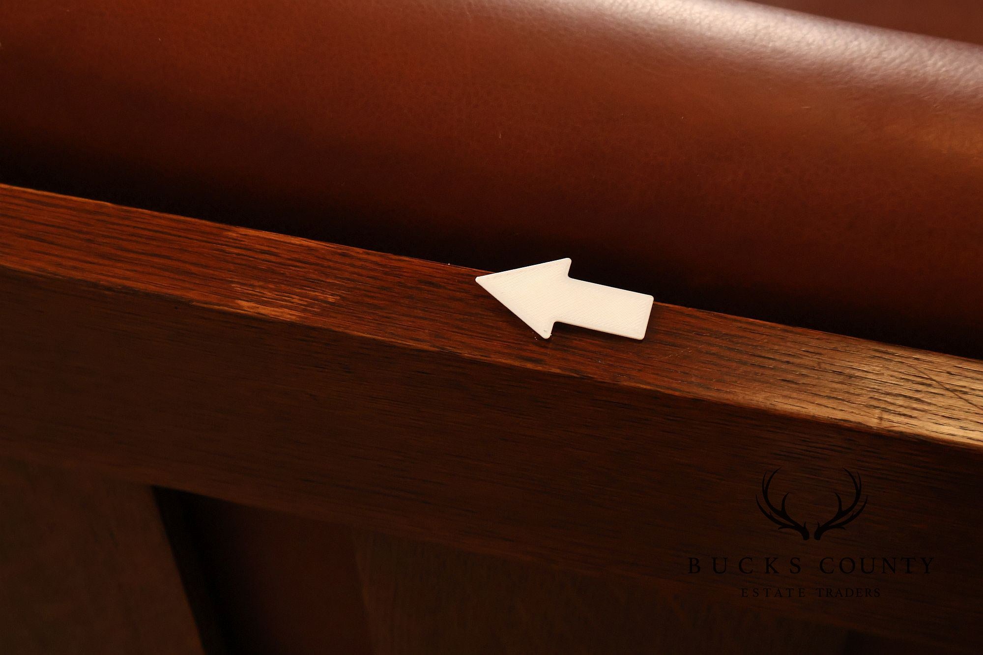 Stickley Mission Collection Oak Settle With Leather Cushions