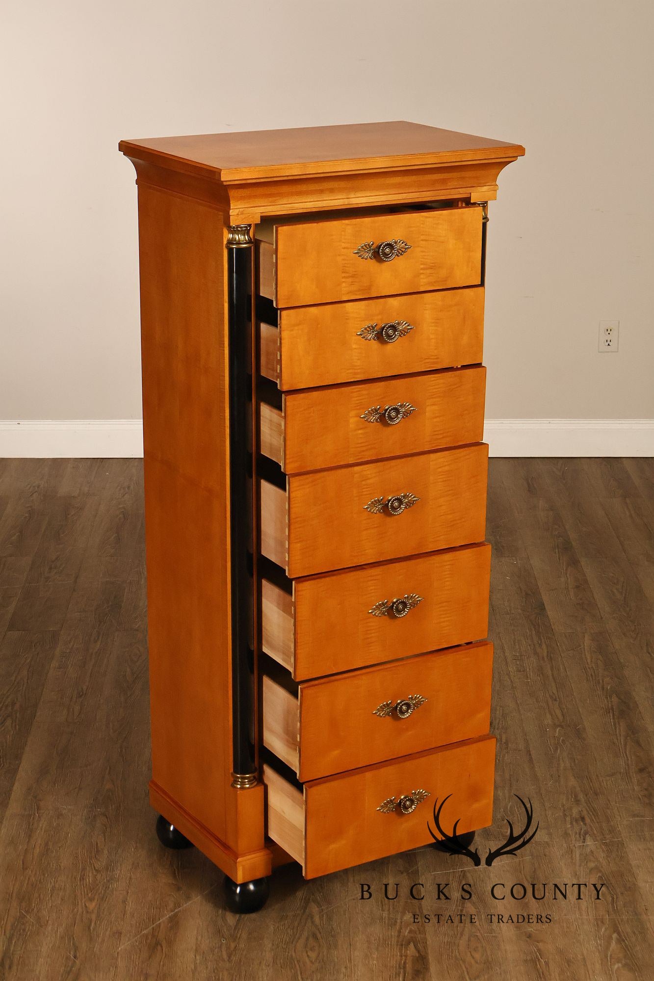 Thomasville Grand Classics Collection Empire Style Lingerie Chest