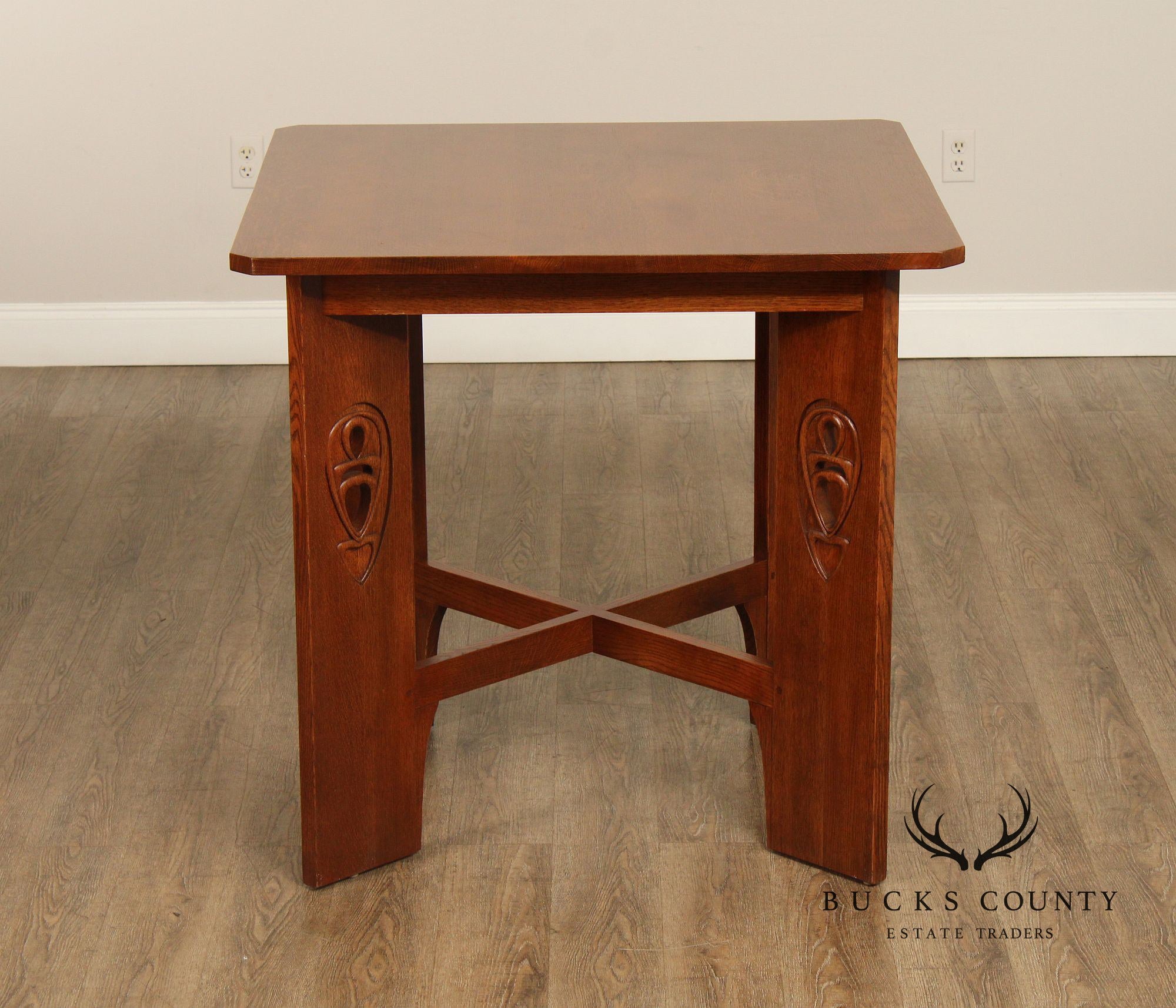 Stickley Mission Collection Oak Argyle Street Bistro Table