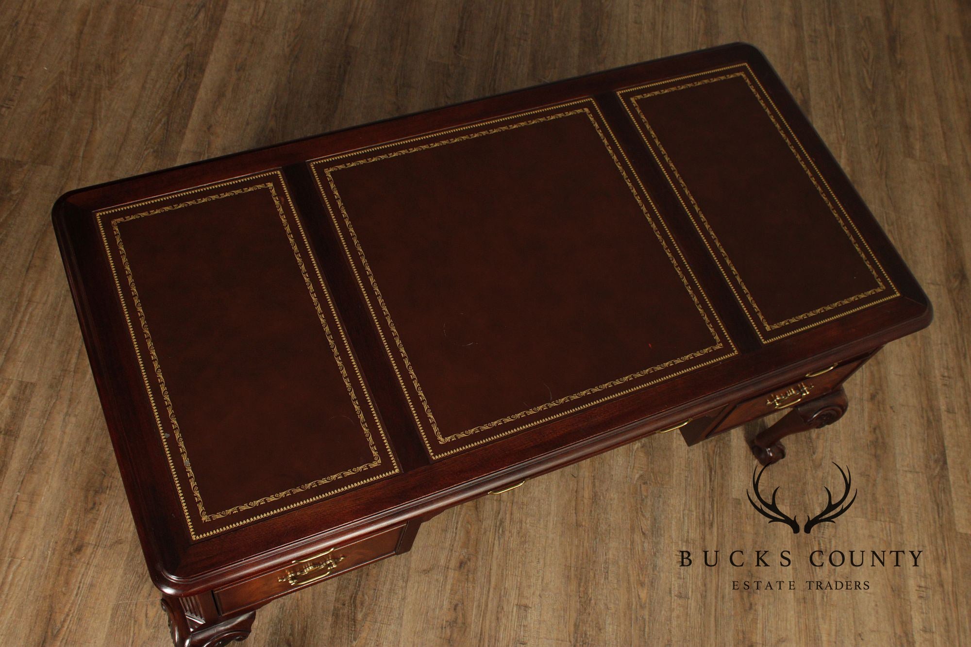 Hekman Chippendale Style Mahogany Leather Top Executive Desk