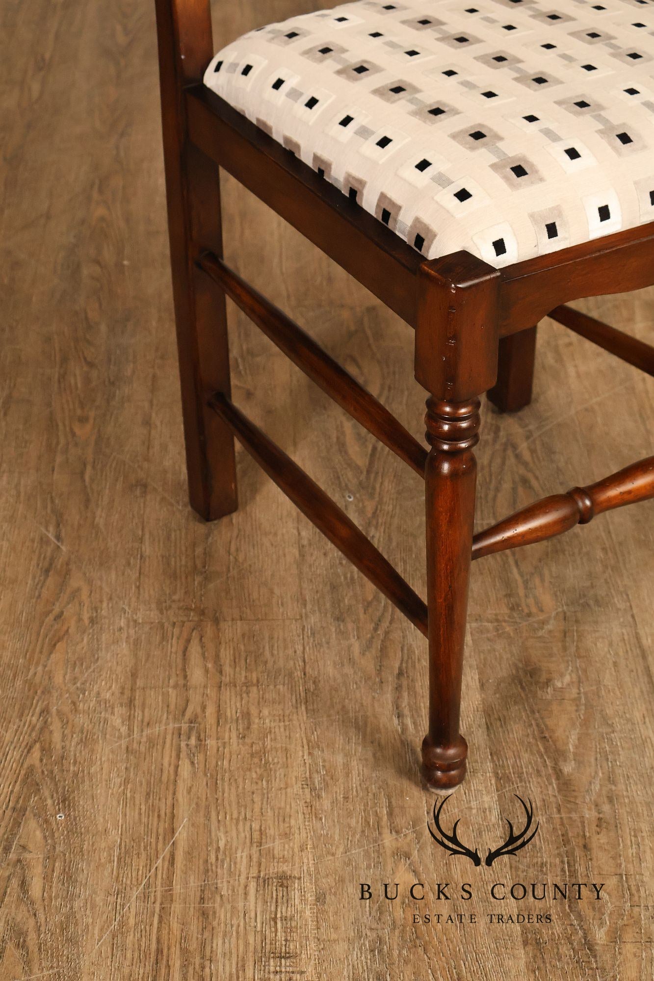 English Traditional Set Of Eight Custom Quality Ladderback Dining Chairs