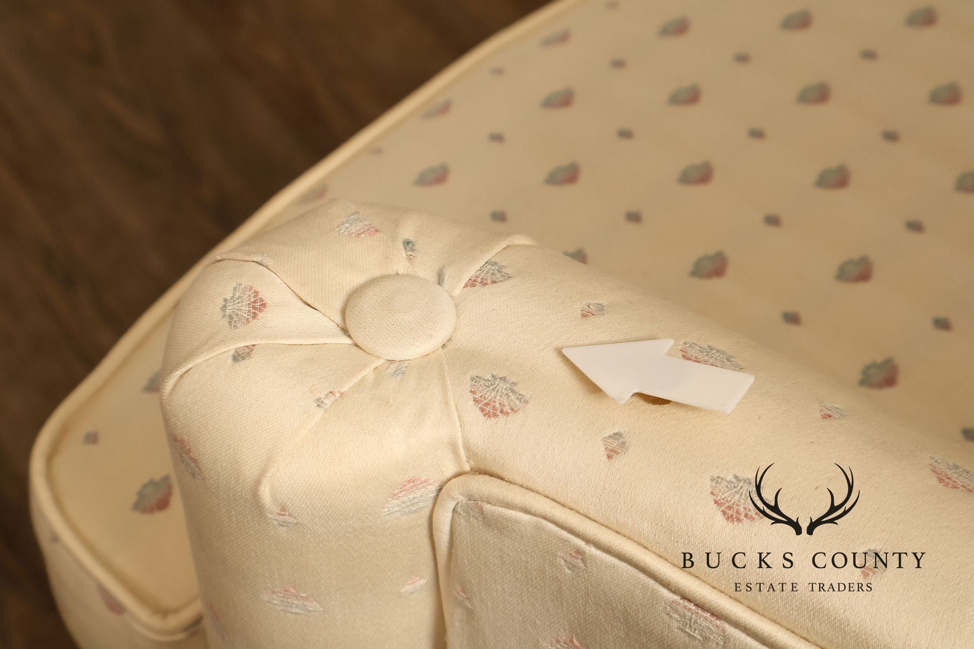 Ethan Allen Queen Anne Style Vintage Pair of Wing Chairs