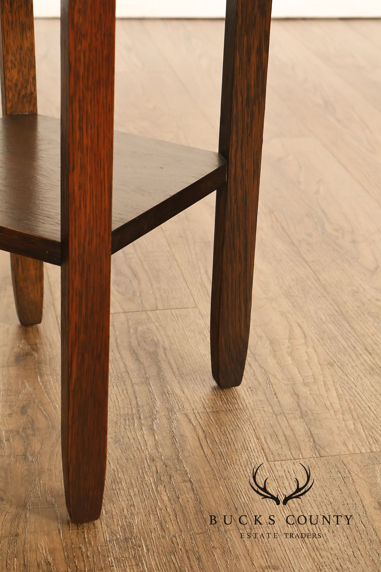 Limbert Mission Quartersawn Oak Round End Table