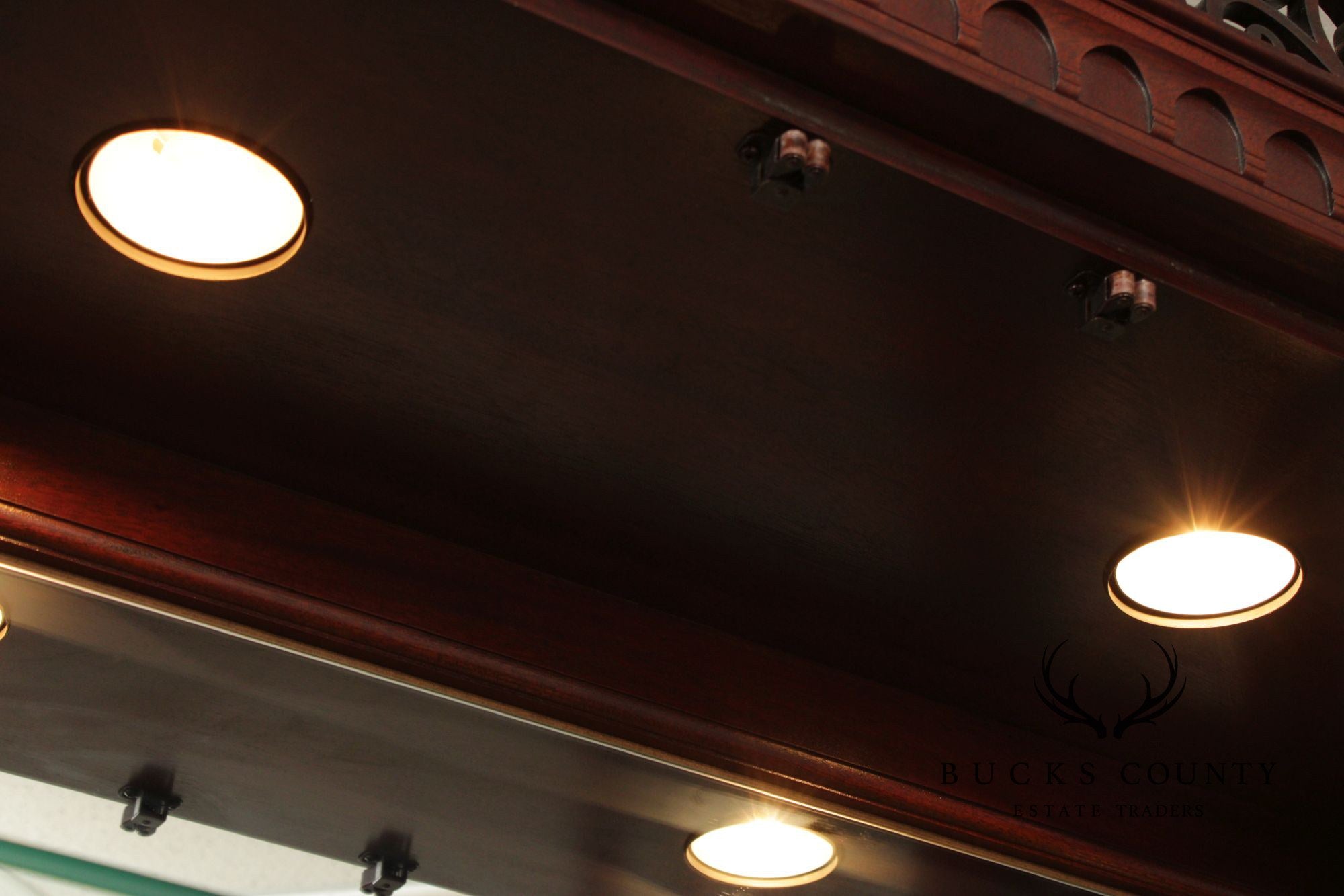 Thomasville Georgian Style Large Mahogany China Display Breakfront