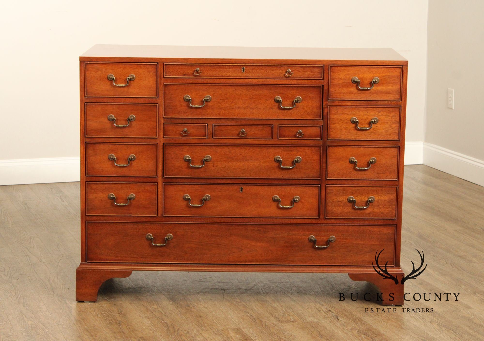 Kittinger Traditional Mahogany Chest of Drawers