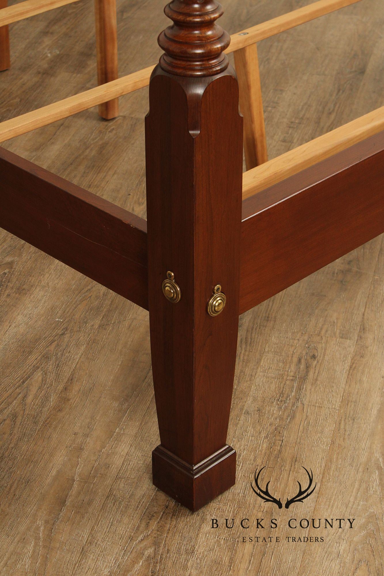 Ethan Allen 'Georgian Court' Cherry Rice Carved Queen  Size Poster Bed