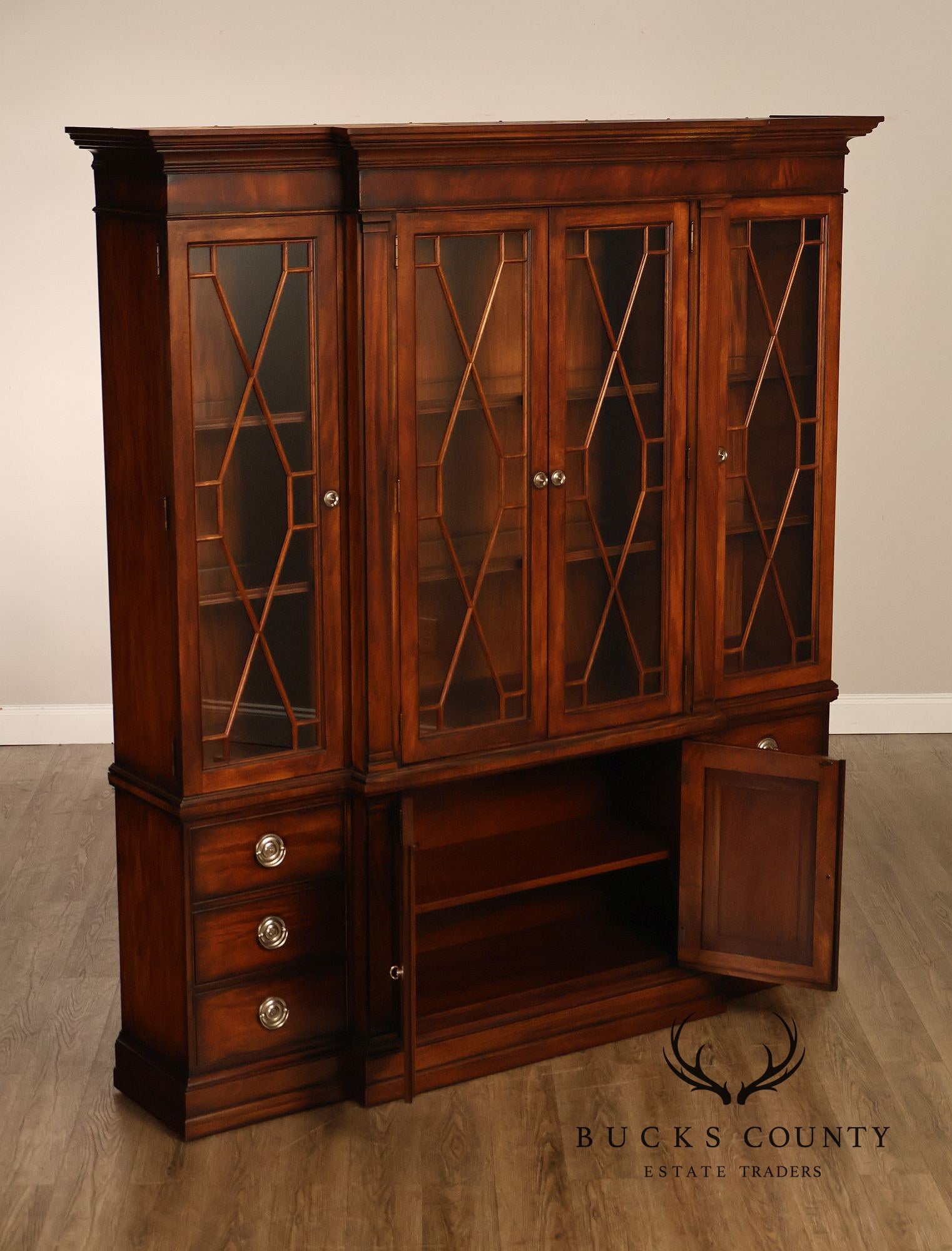 Ethan Allen Newport Collection Mahogany Four Door Breakfront China Cabinet