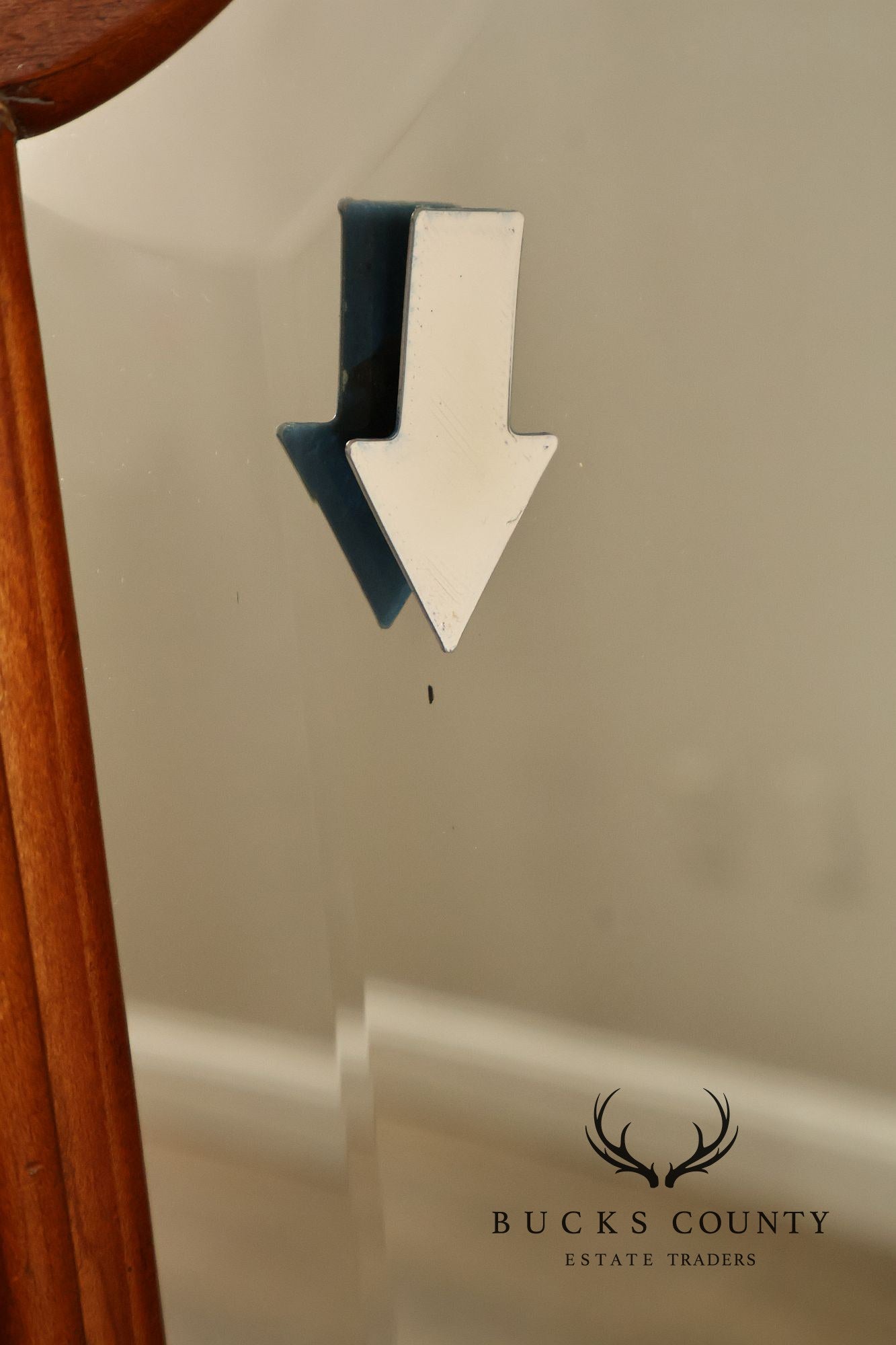 Century Furniture Traditional Tri Fold Mirror