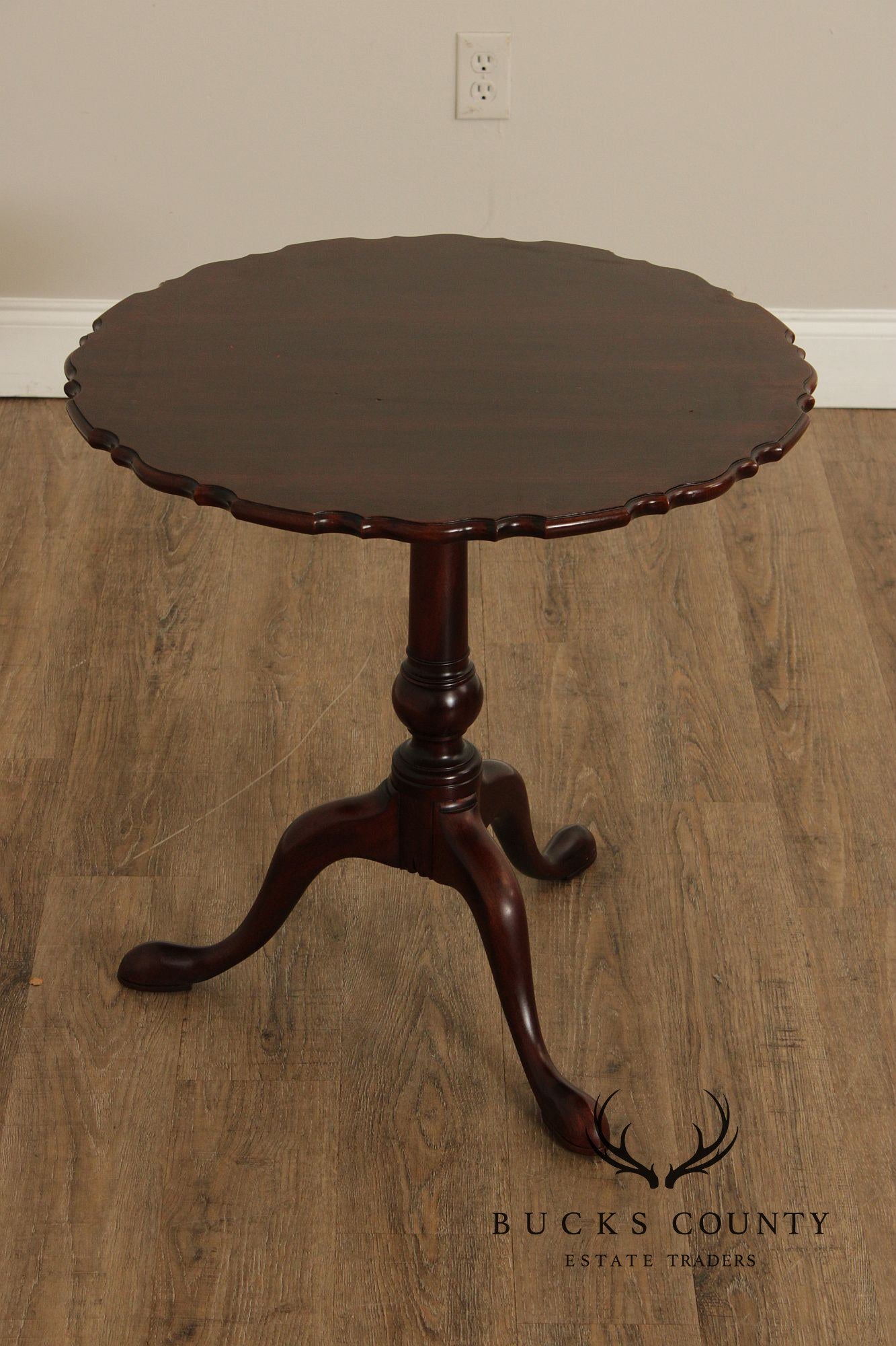 Stickley Federal Style Mahogany Pie Crust Tea Table