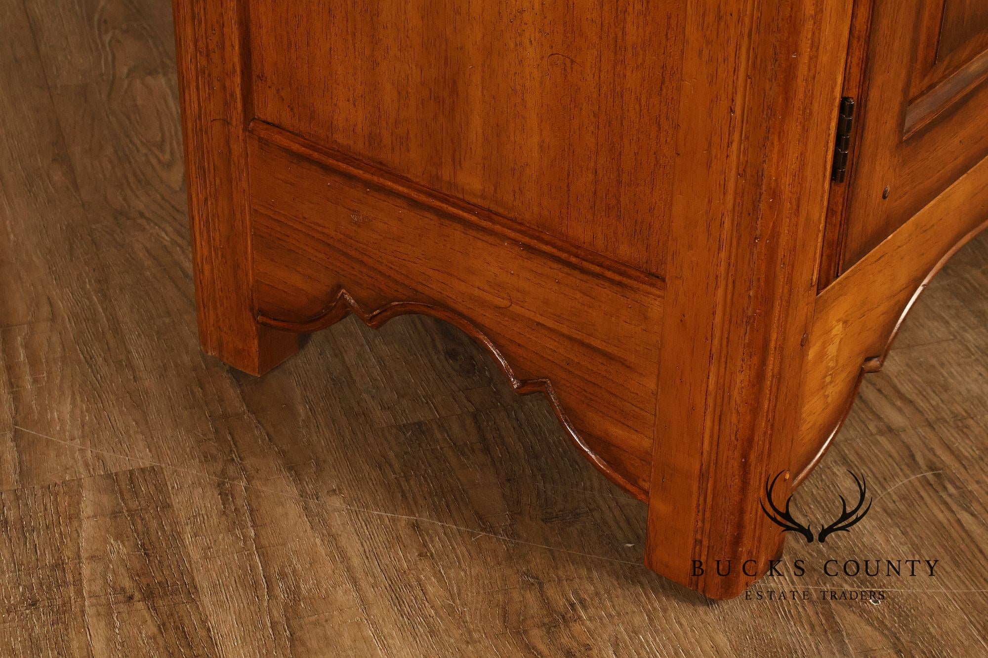 Hekman French Country Style Oak Two-Door Server