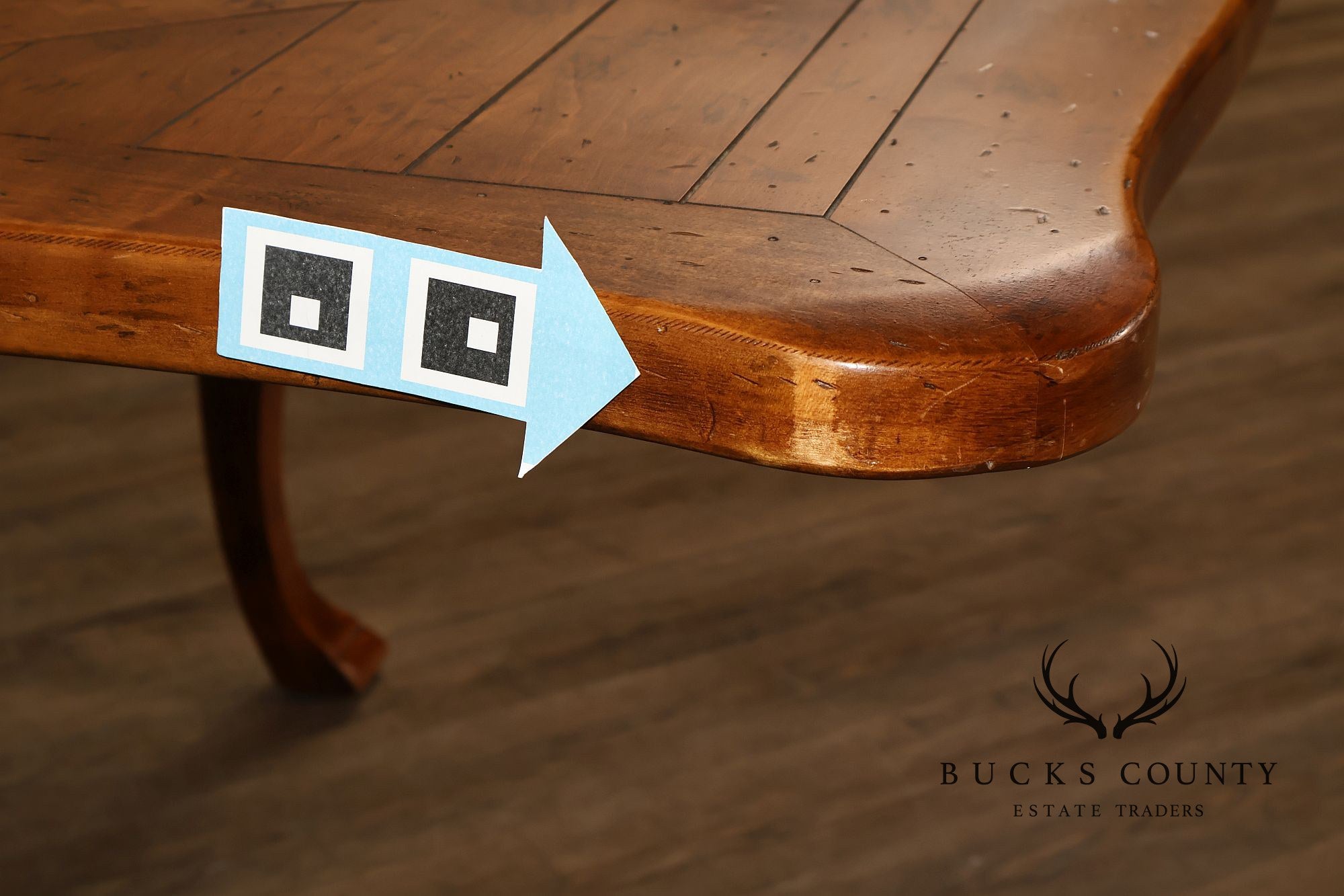 French Provincial Style Parquetry Top Dining Table with Scalloped Apron and Cabriole Legs
