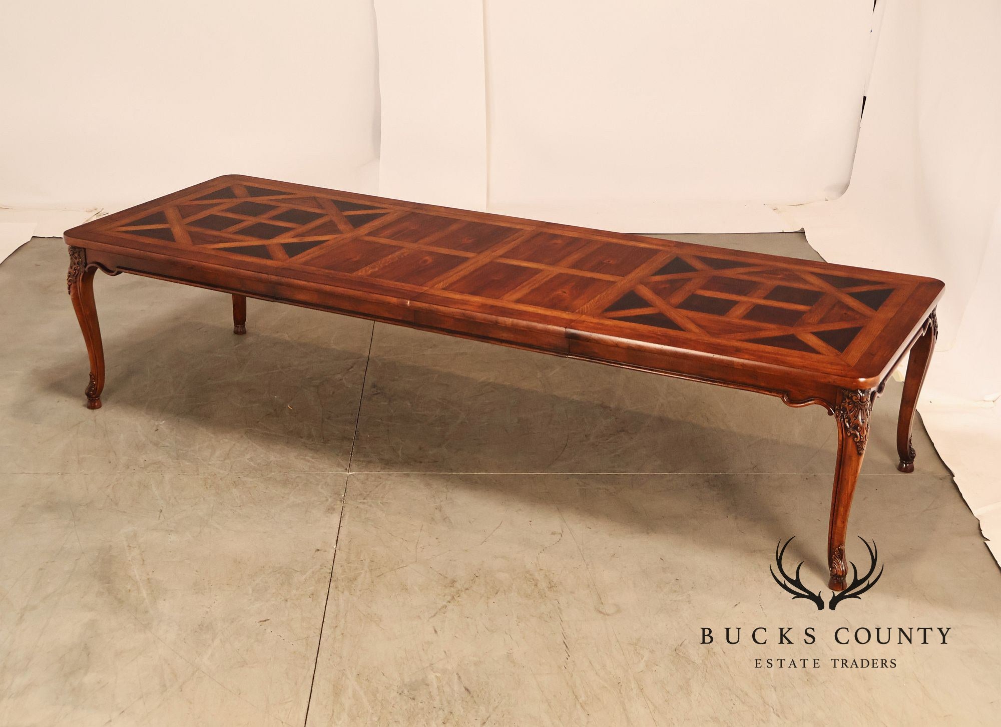 Henredon French Provincial Style Parquetry Top Expandable Dining Table
