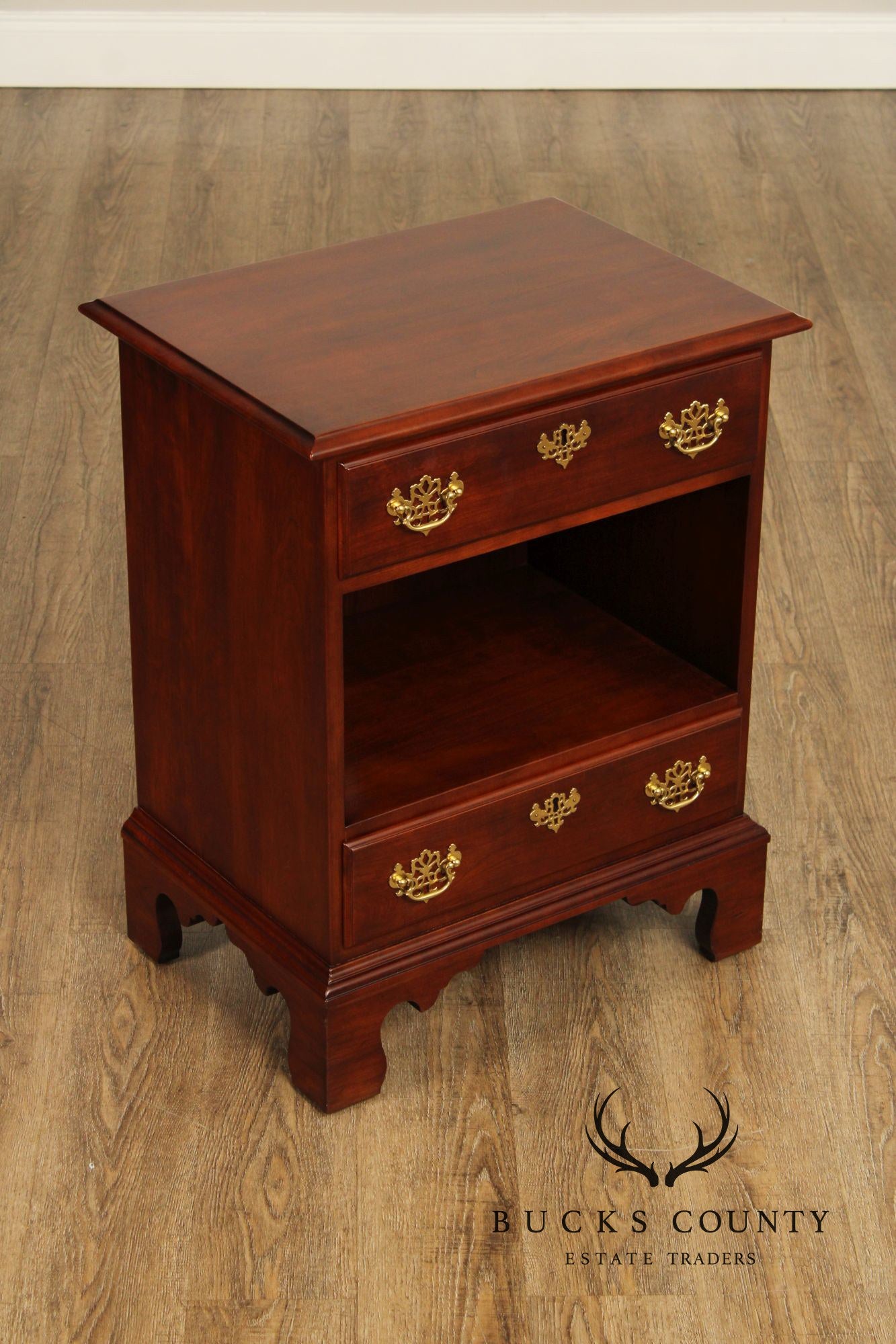 Statton Chippendale Style Pair of Cherry Open Nightstands