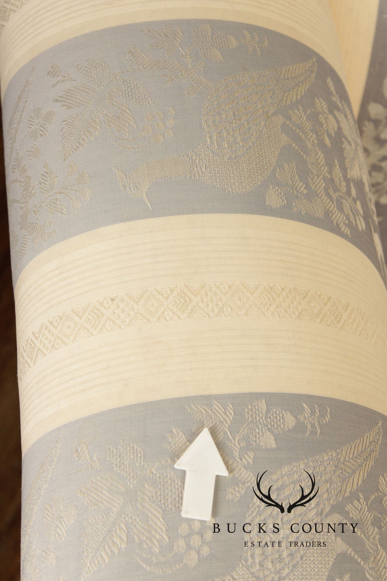 Kittinger Williamsburg Chippendale Style Mahogany Camelback Sofa