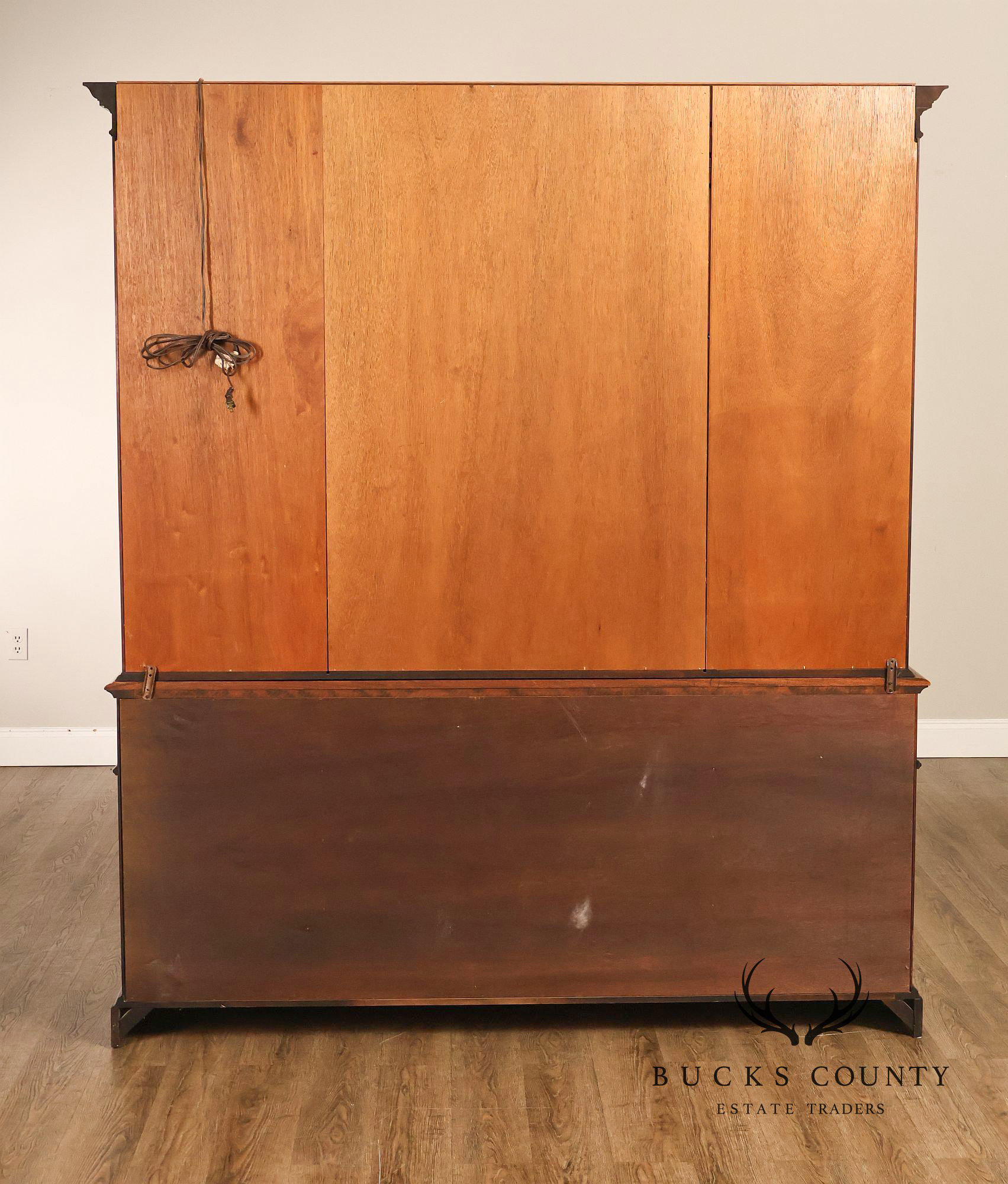 Pennsylvania House Chippendale Style Mahogany Breakfront China Cabinet