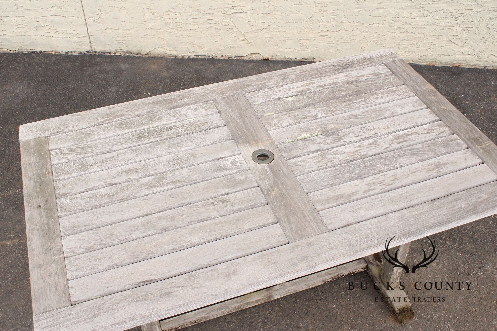 Gloster Teak Outdoor Patio Dining Table With Four Chairs
