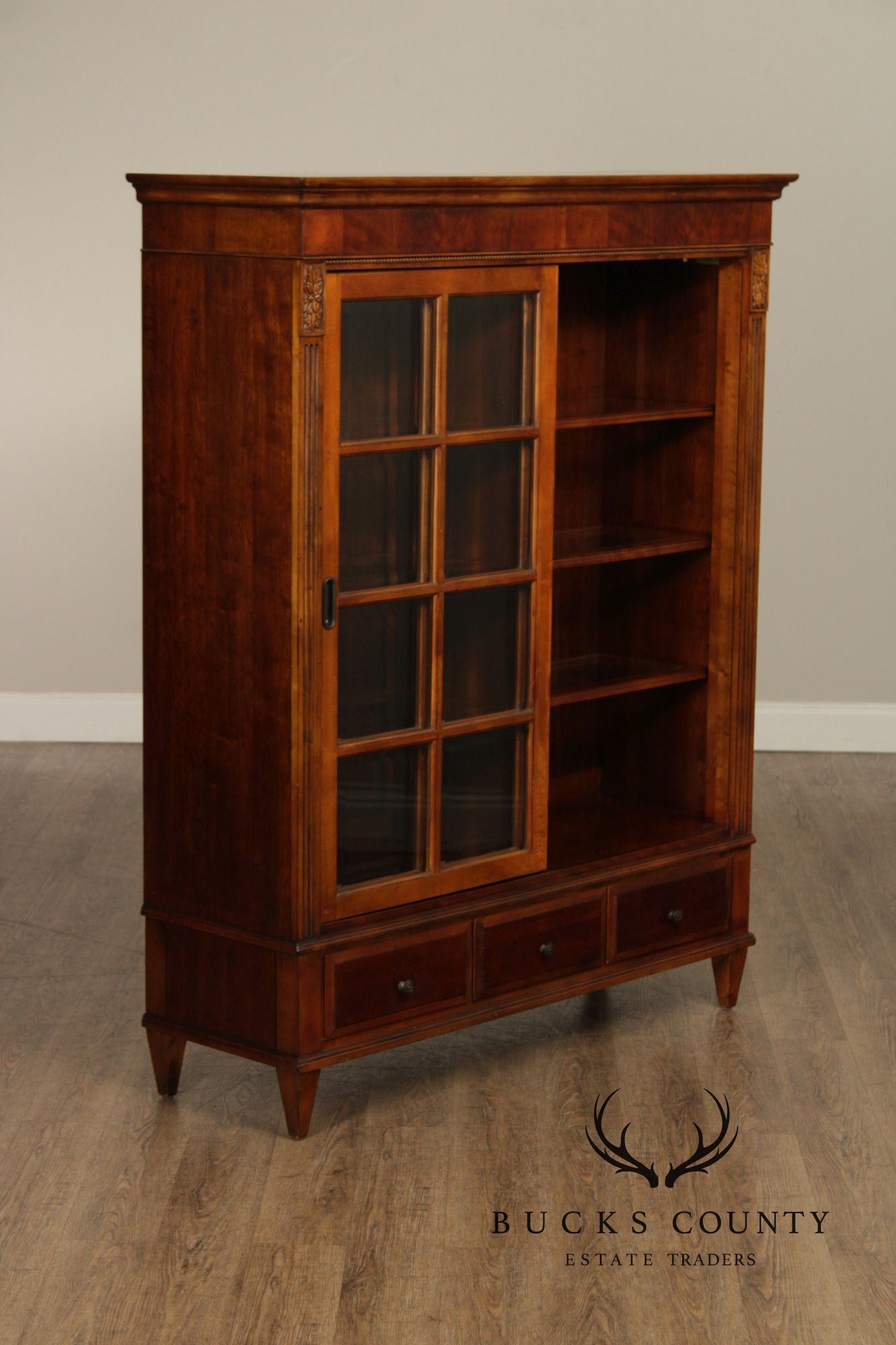 Ethan Allen Traditional Style Lighted Sliding Door Bookcase Display Cabinet