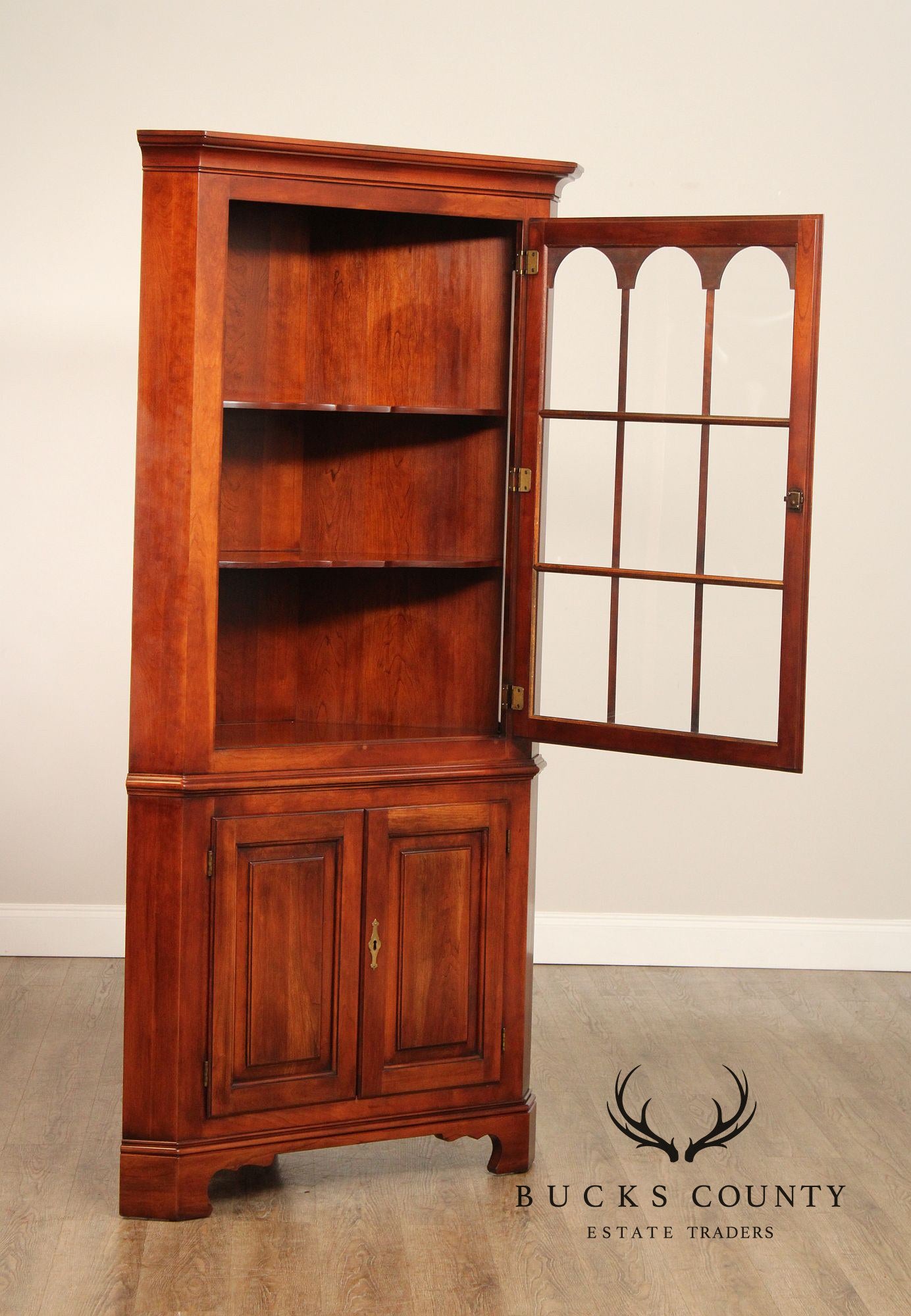 Statton Chippendale Style Cherry Corner Cabinet