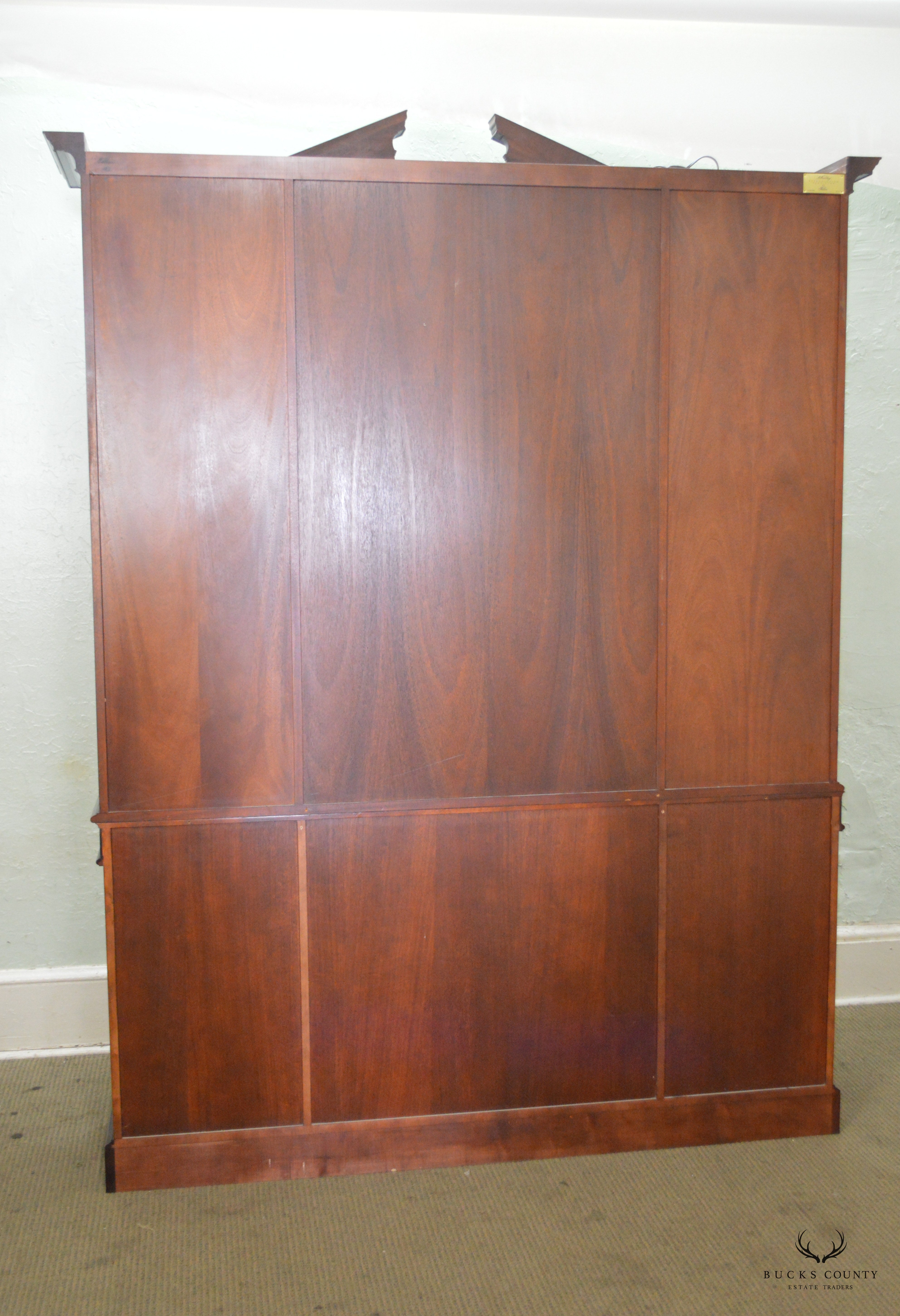 Baker Colonial Williamsburg Collection Large Mahogany Chippendale Breakfront