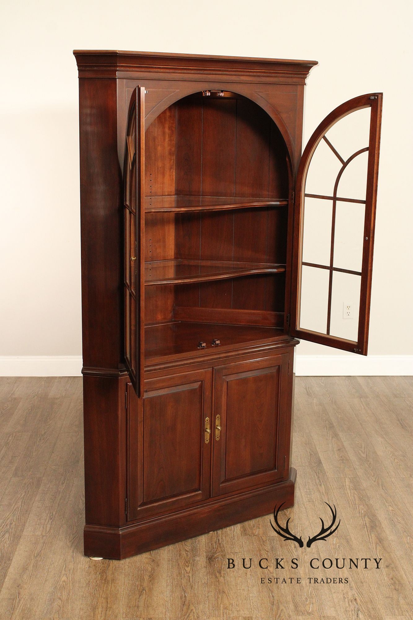 Ethan Allen 'Georgian Court' Cherry Corner Cabinet